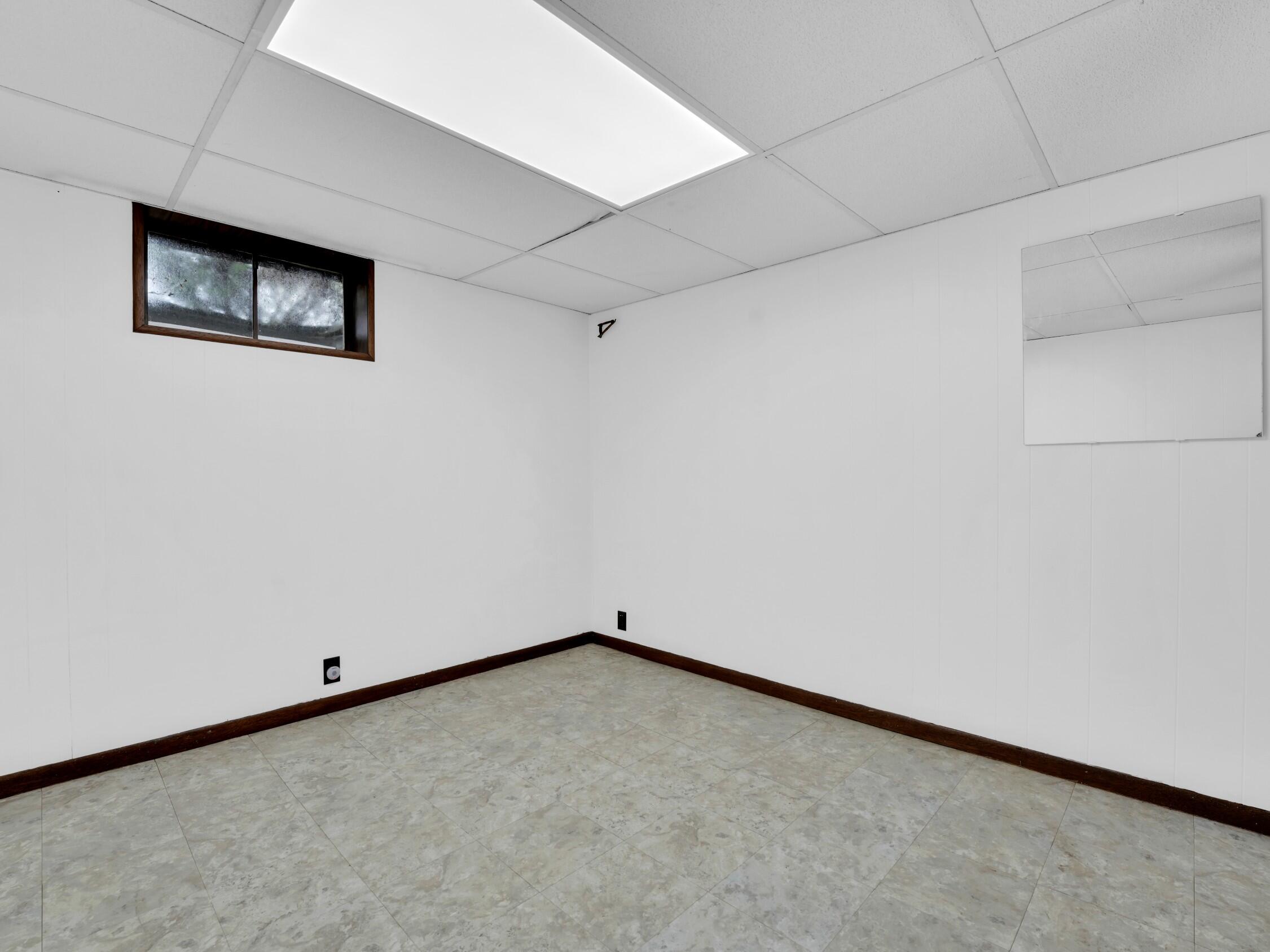 Wisconsin Lake Home for sale (MLS#: 1924690) at 630 S Wisconsin St, in Whitewater, Wisconsin. (27 of 36)