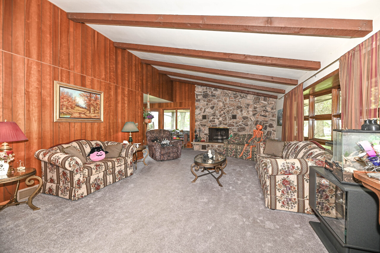 Wisconsin Lake Home for sale (MLS#: 1924702) at 4757  Riverside Rd, in Waterford, Wisconsin. (11 of 46)