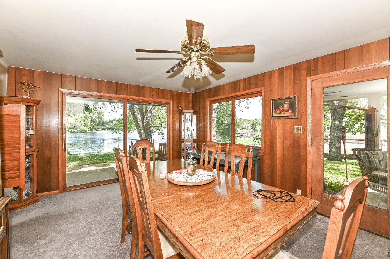 Wisconsin Lake Home for sale (MLS#: 1924702) at 4757  Riverside Rd, in Waterford, Wisconsin. (16 of 46)