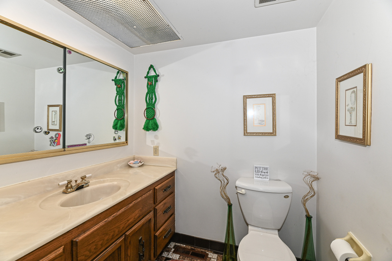 Wisconsin Lake Home for sale (MLS#: 1924702) at 4757  Riverside Rd, in Waterford, Wisconsin. (25 of 46)