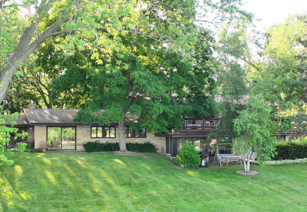 Wisconsin Lake Home for sale (MLS#: 1924702) at 4757  Riverside Rd, in Waterford, Wisconsin. (7 of 46)