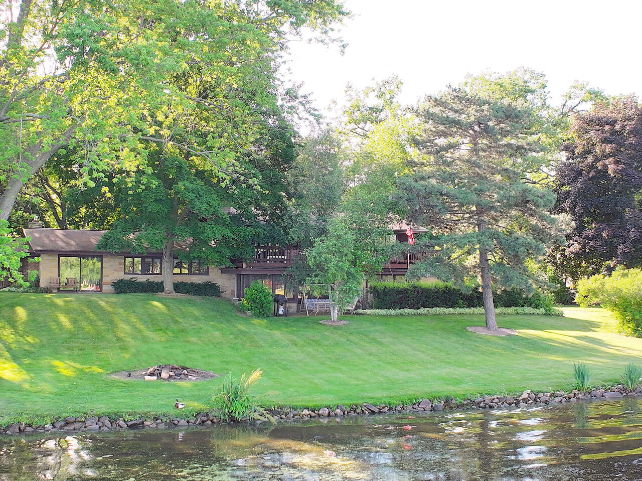 Wisconsin Lake Home for sale (MLS#: 1924702) at 4757  Riverside Rd, in Waterford, Wisconsin. (8 of 46)