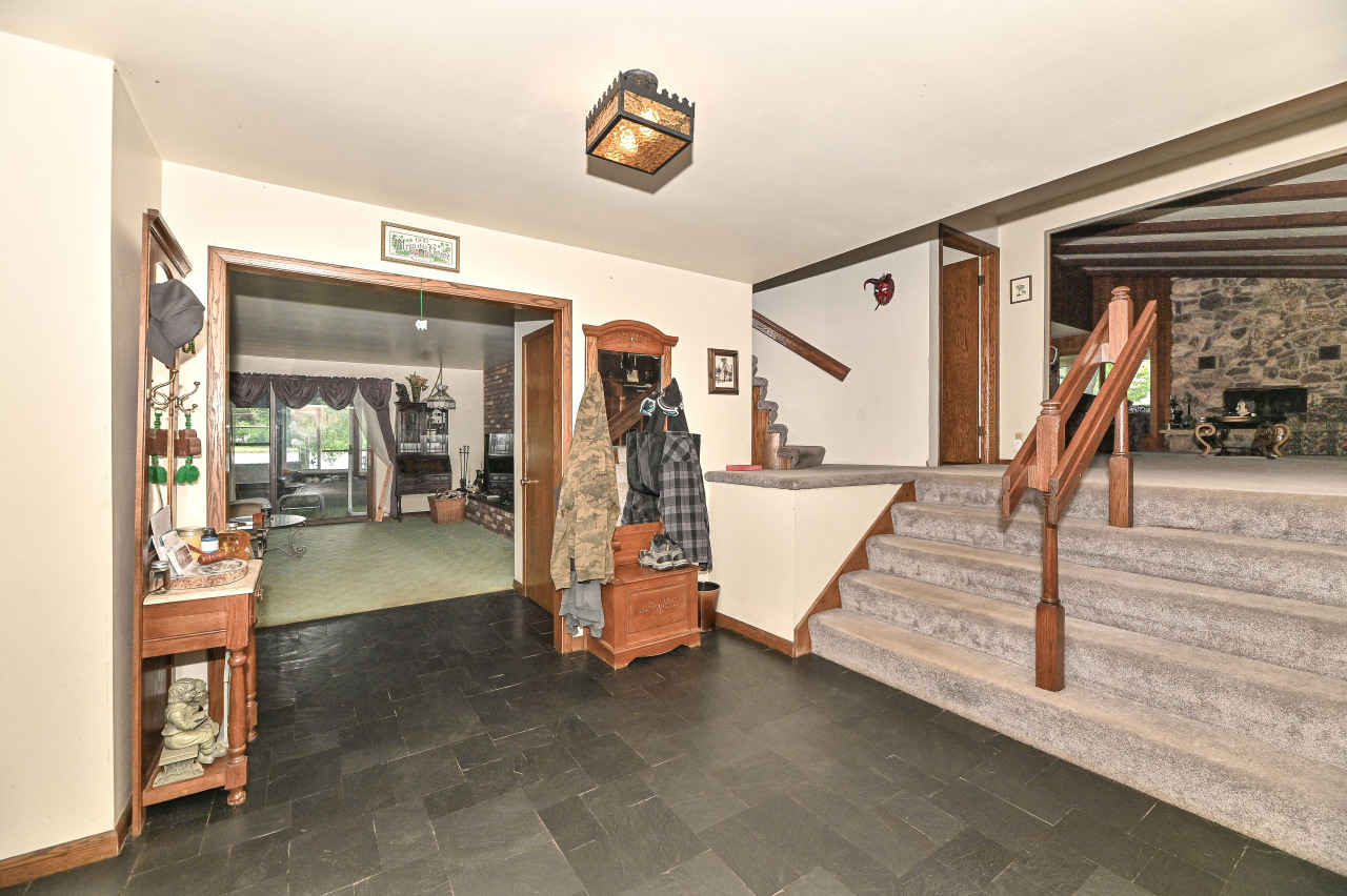 Wisconsin Lake Home for sale (MLS#: 1924702) at 4757  Riverside Rd, in Waterford, Wisconsin. (9 of 46)
