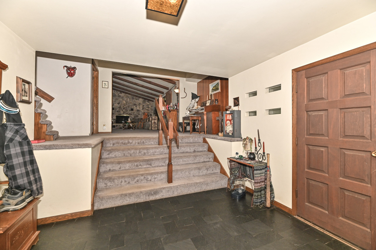 Wisconsin Lake Home for sale (MLS#: 1924702) at 4757  Riverside Rd, in Waterford, Wisconsin. (10 of 46)