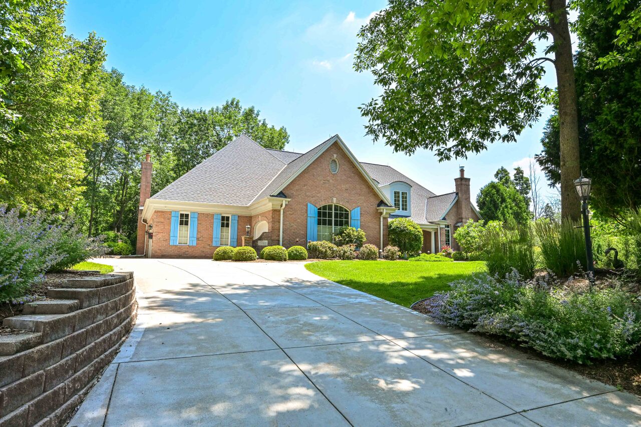 Wisconsin Lake Home for sale (MLS#: 1924706) at 11920 N Wilderness Ct, in Mequon, Wisconsin. (2 of 30)