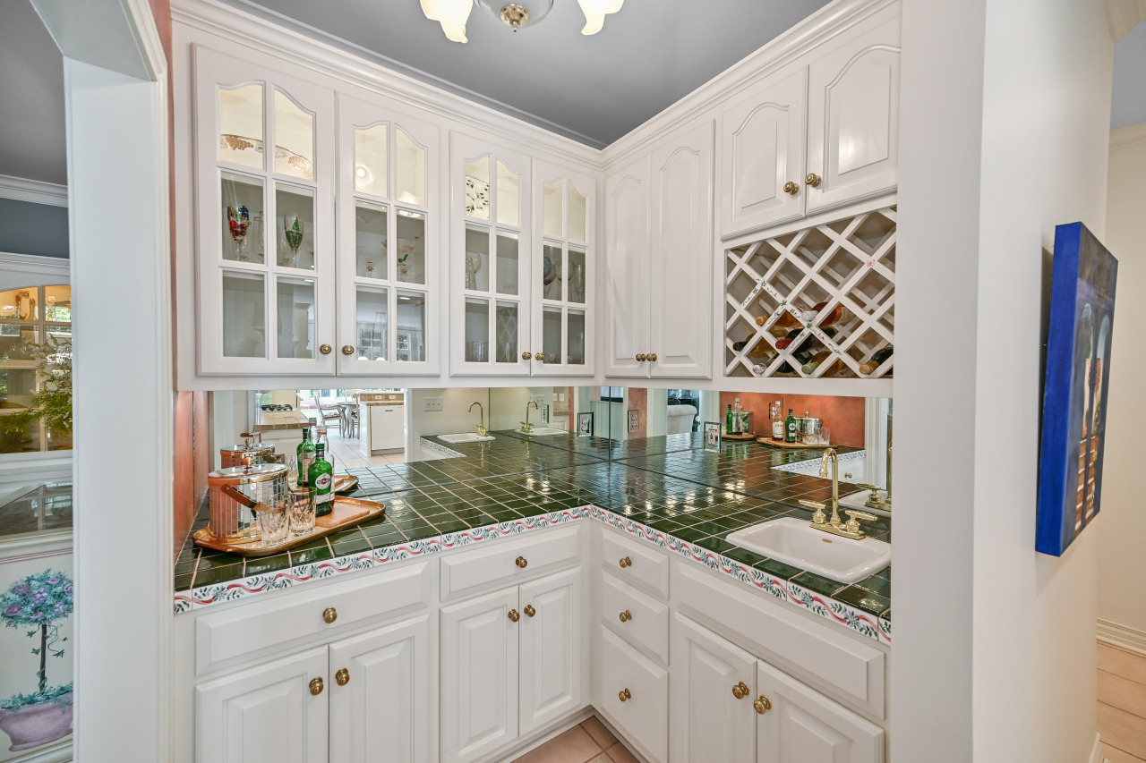 Wisconsin Lake Home for sale (MLS#: 1924706) at 11920 N Wilderness Ct, in Mequon, Wisconsin. (12 of 30)