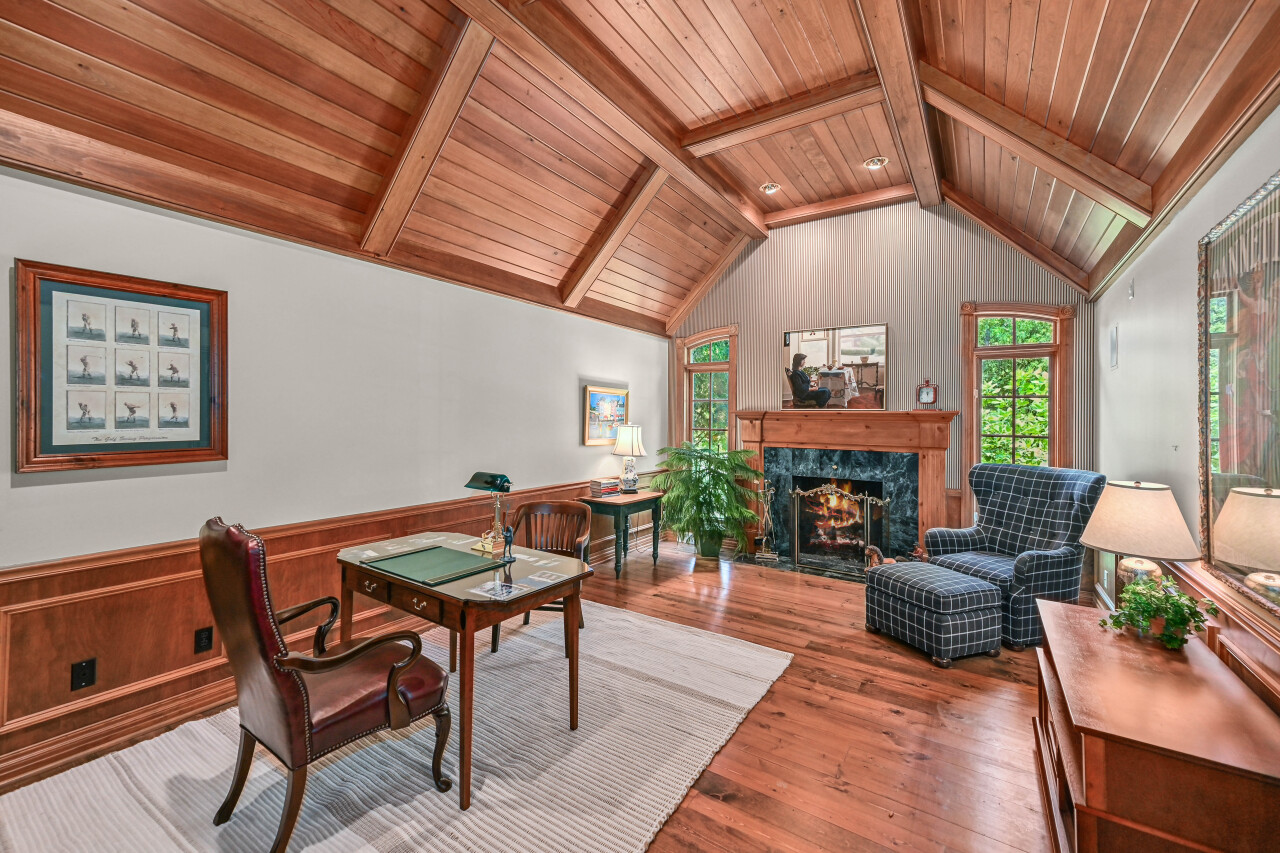Wisconsin Lake Home for sale (MLS#: 1924706) at 11920 N Wilderness Ct, in Mequon, Wisconsin. (16 of 30)