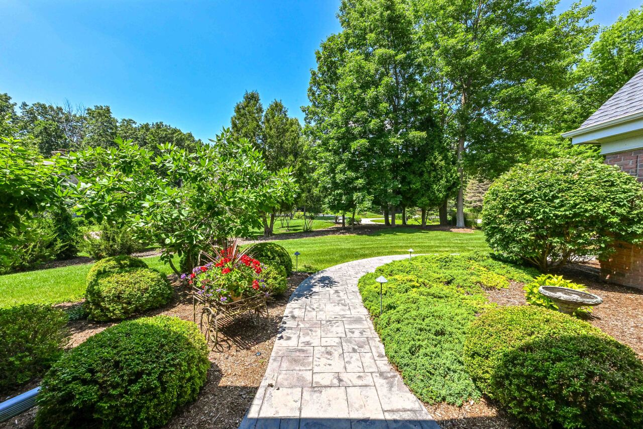 Wisconsin Lake Home for sale (MLS#: 1924706) at 11920 N Wilderness Ct, in Mequon, Wisconsin. (3 of 30)