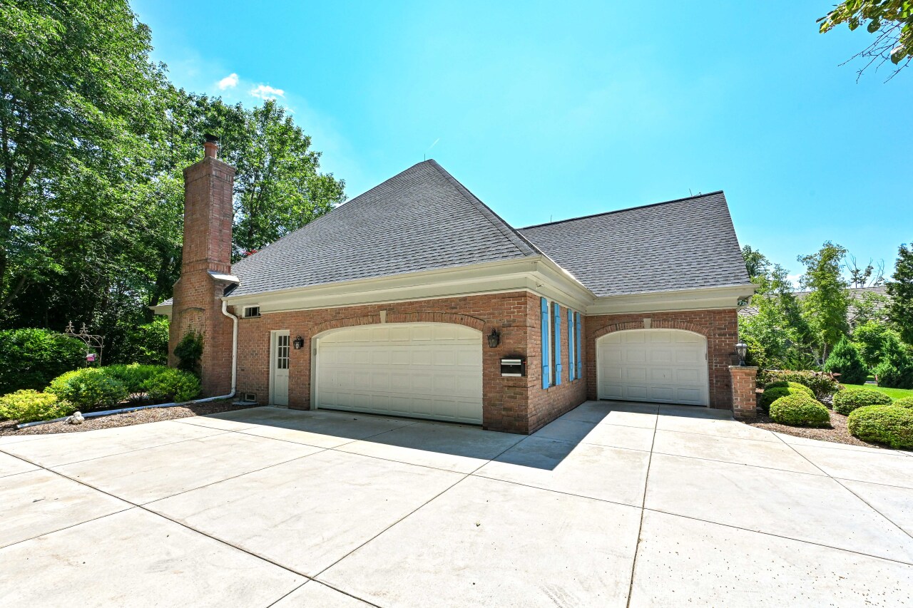 Wisconsin Lake Home for sale (MLS#: 1924706) at 11920 N Wilderness Ct, in Mequon, Wisconsin. (30 of 30)