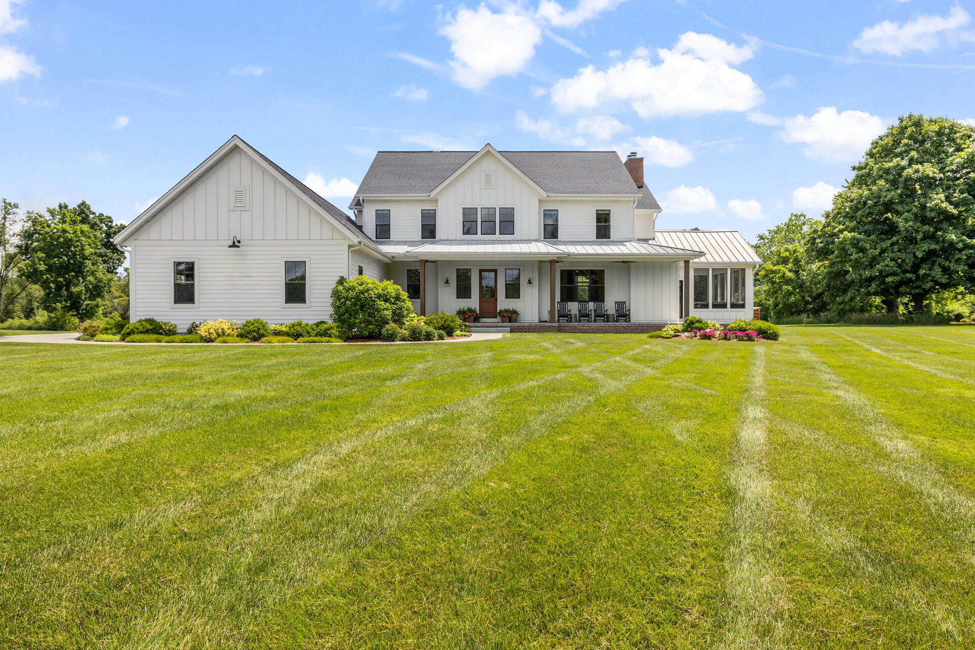 Wisconsin Lake Home for sale (MLS#: 1924862) at 998 N Griffith Rd, in Summit, Wisconsin. (1 of 64)