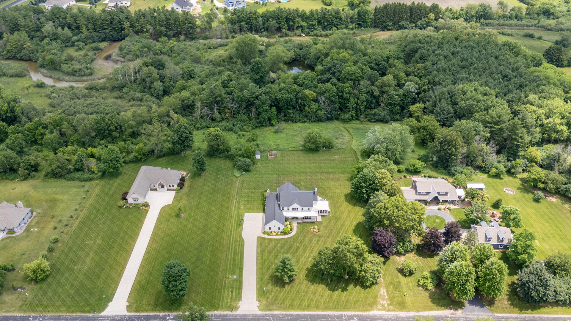 Wisconsin Lake Home for sale (MLS#: 1924862) at 998 N Griffith Rd, in Summit, Wisconsin. (13 of 64)