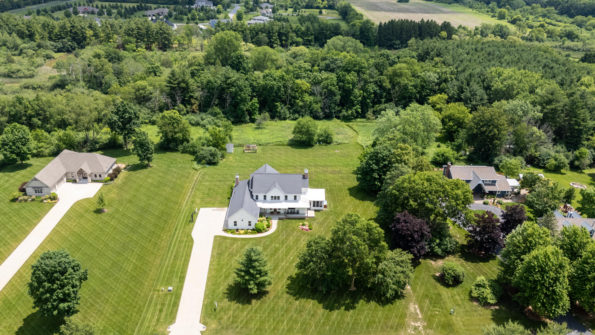 Wisconsin Lake Home for sale (MLS#: 1924862) at 998 N Griffith Rd, in Summit, Wisconsin. (5 of 64)