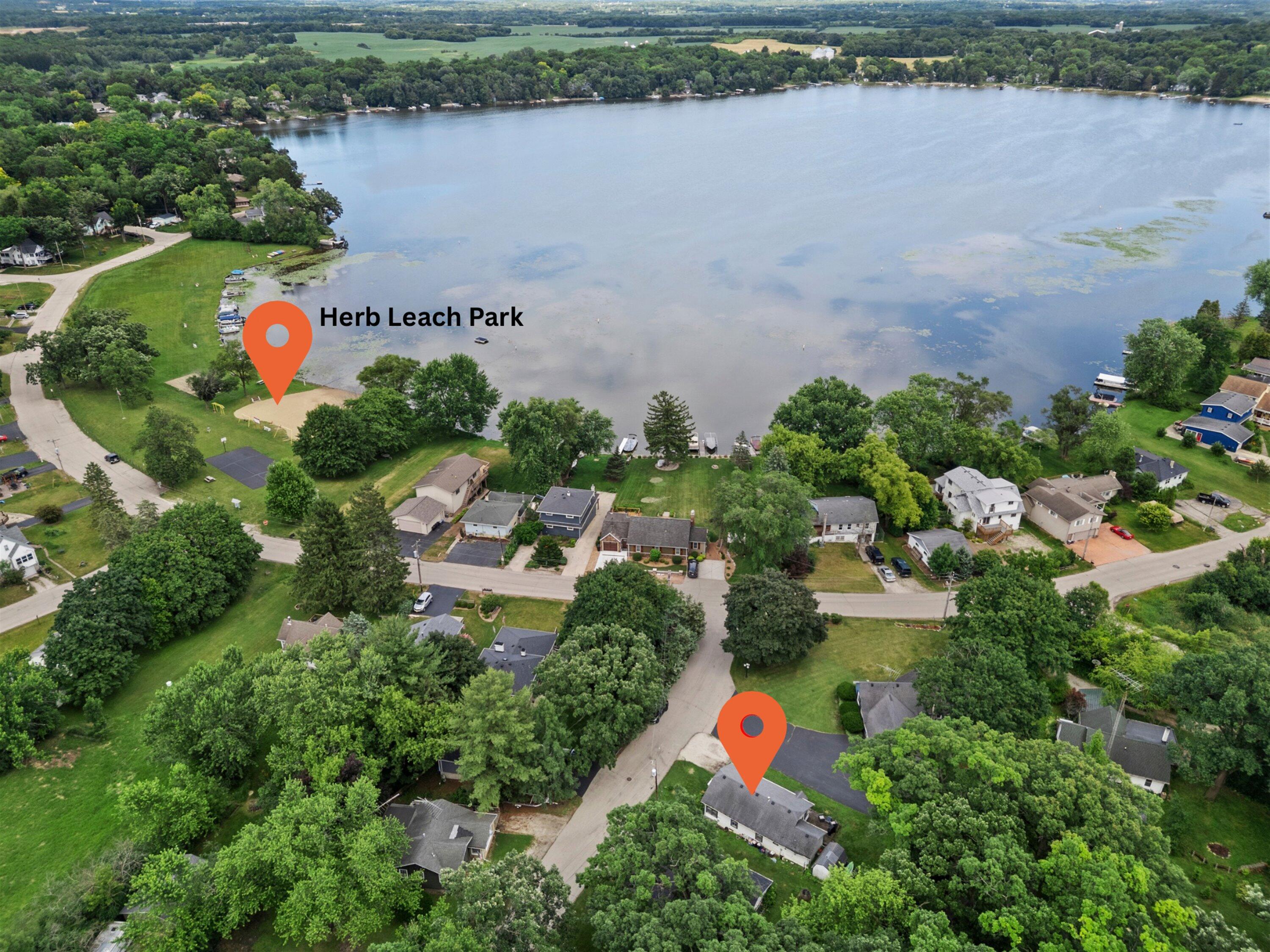Wisconsin Lake Home for sale (MLS#: 1924866) at 7950  Greendale Ave, in Burlington, Wisconsin. (2 of 19)