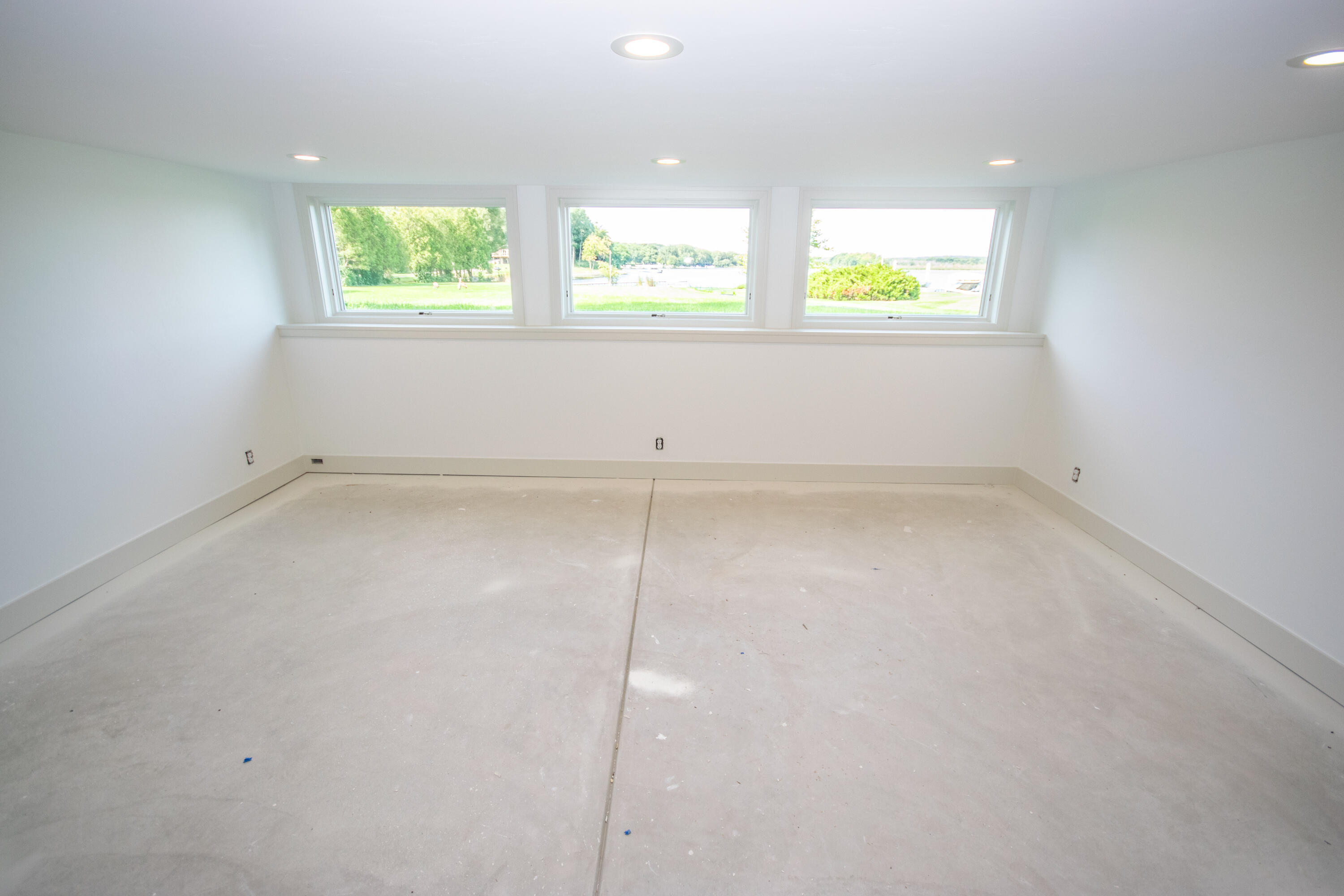 Wisconsin Lake Home for sale (MLS#: 1924908) at 5221  Little Cedar Ln, in West Bend, Wisconsin. (23 of 35)
