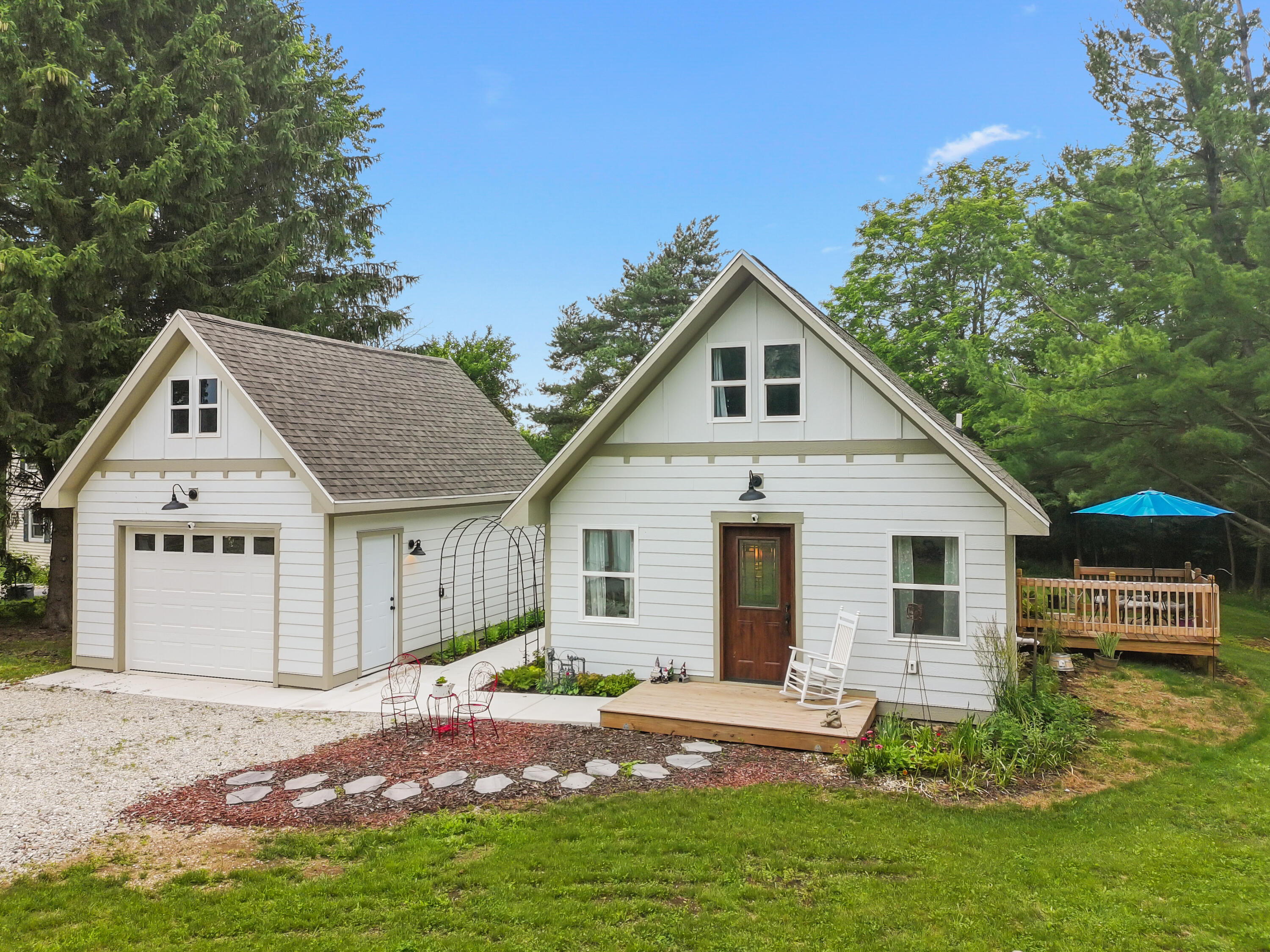 Wisconsin Lake Home for sale (MLS#: 1924927) at W5834  Mariner Hills Ct, in La Grange, Wisconsin. (1 of 32)