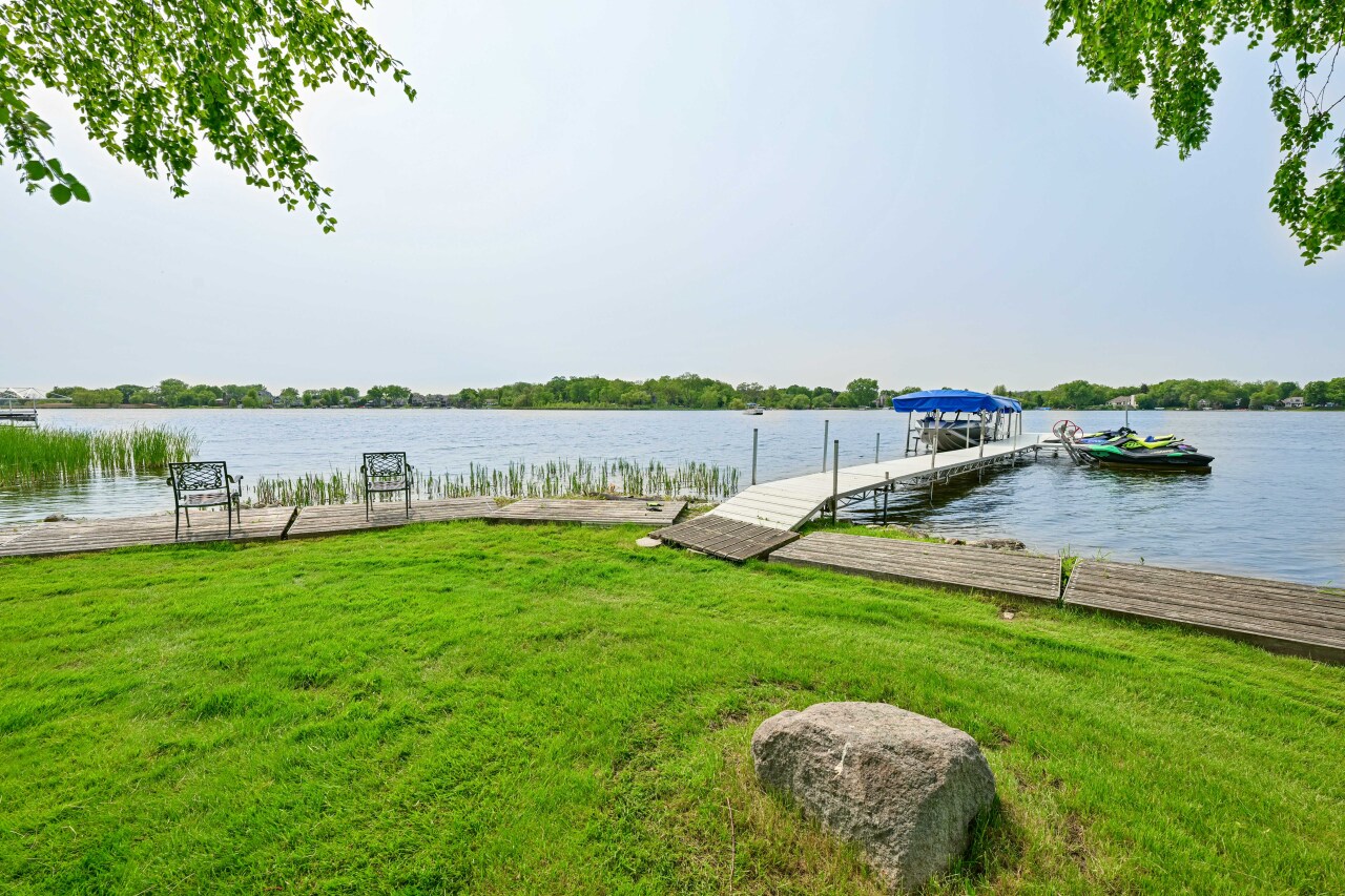 Wisconsin Lake Home for sale (MLS#: 1925001) at S82W15980  Bass Bay Ln, in Muskego, Wisconsin. (14 of 43)