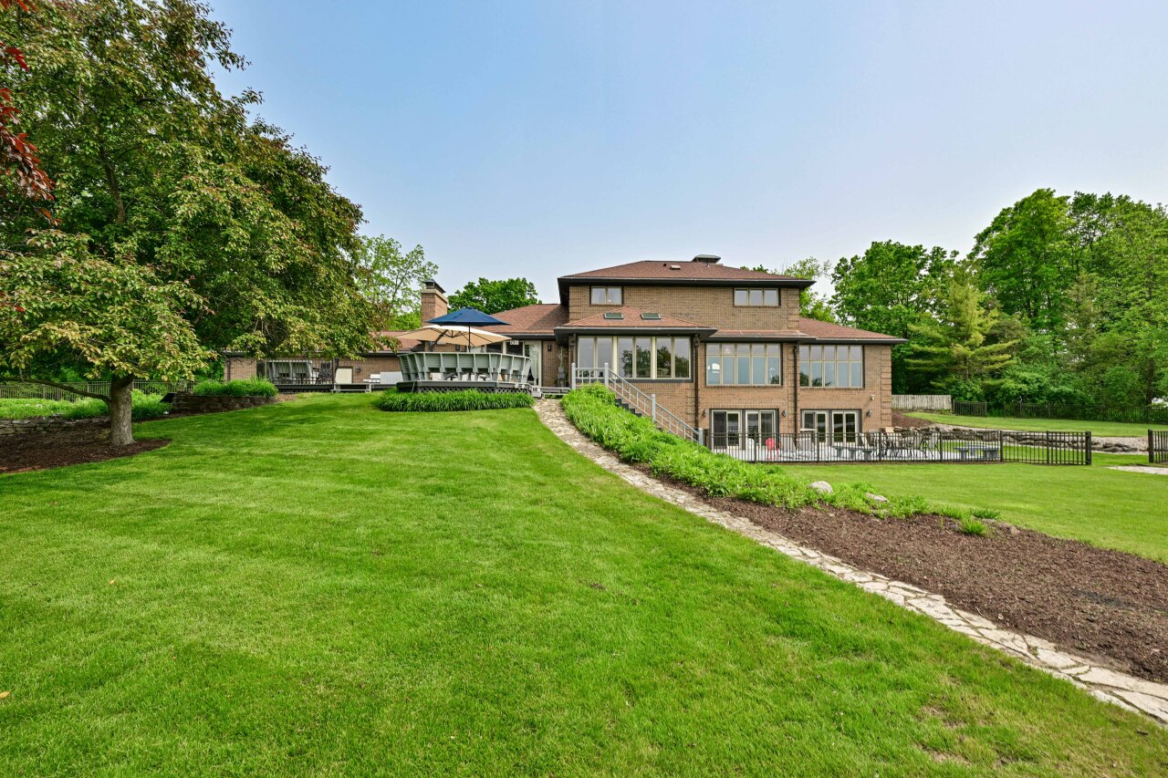 Wisconsin Lake Home for sale (MLS#: 1925001) at S82W15980  Bass Bay Ln, in Muskego, Wisconsin. (15 of 43)