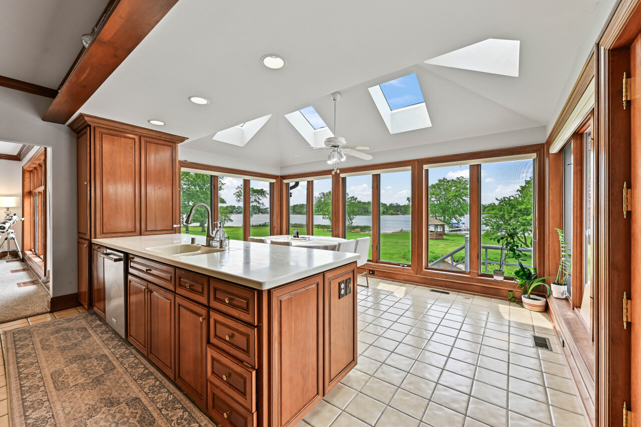 Wisconsin Lake Home for sale (MLS#: 1925001) at S82W15980  Bass Bay Ln, in Muskego, Wisconsin. (29 of 43)