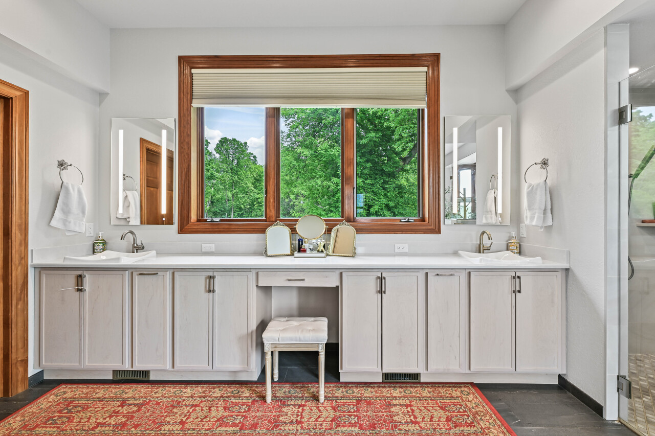 Wisconsin Lake Home for sale (MLS#: 1925001) at S82W15980  Bass Bay Ln, in Muskego, Wisconsin. (34 of 43)