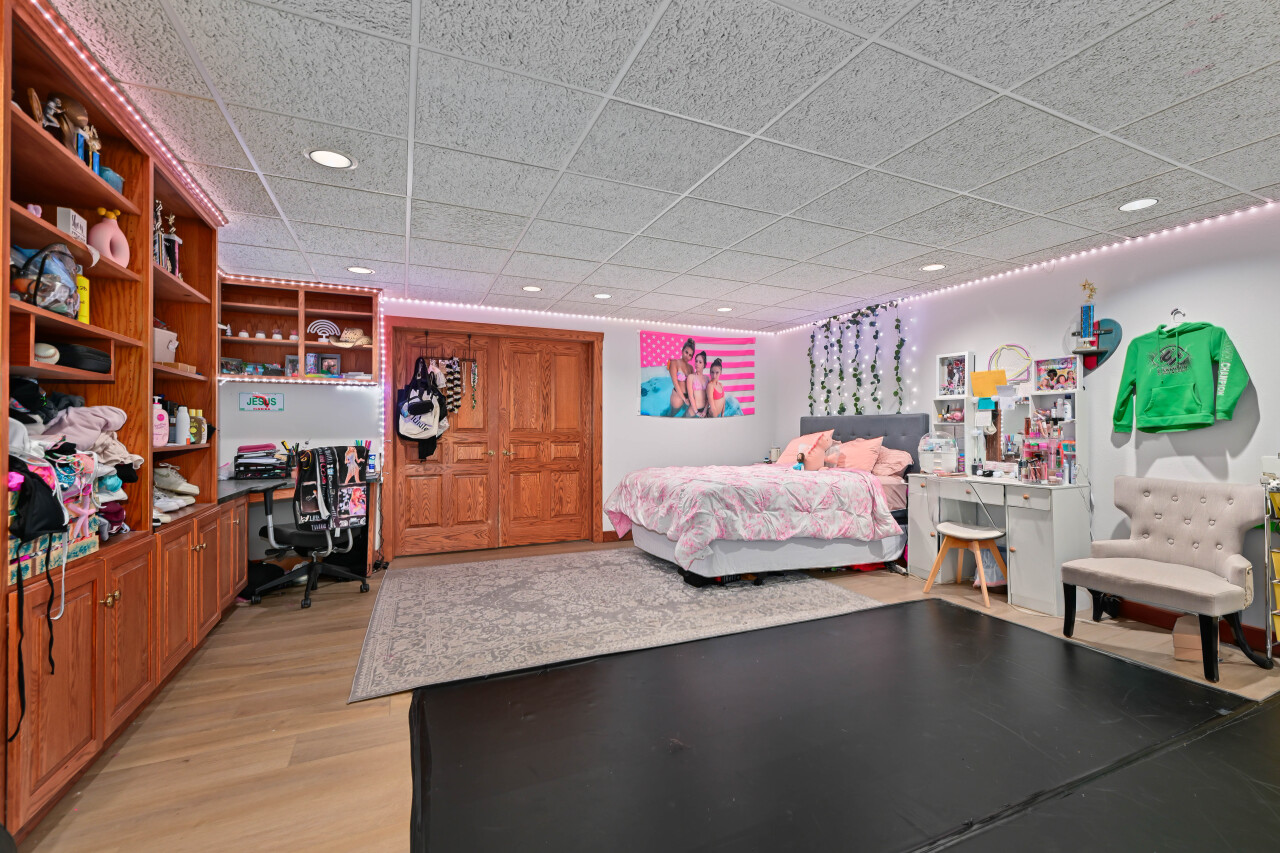 Wisconsin Lake Home for sale (MLS#: 1925001) at S82W15980  Bass Bay Ln, in Muskego, Wisconsin. (42 of 43)