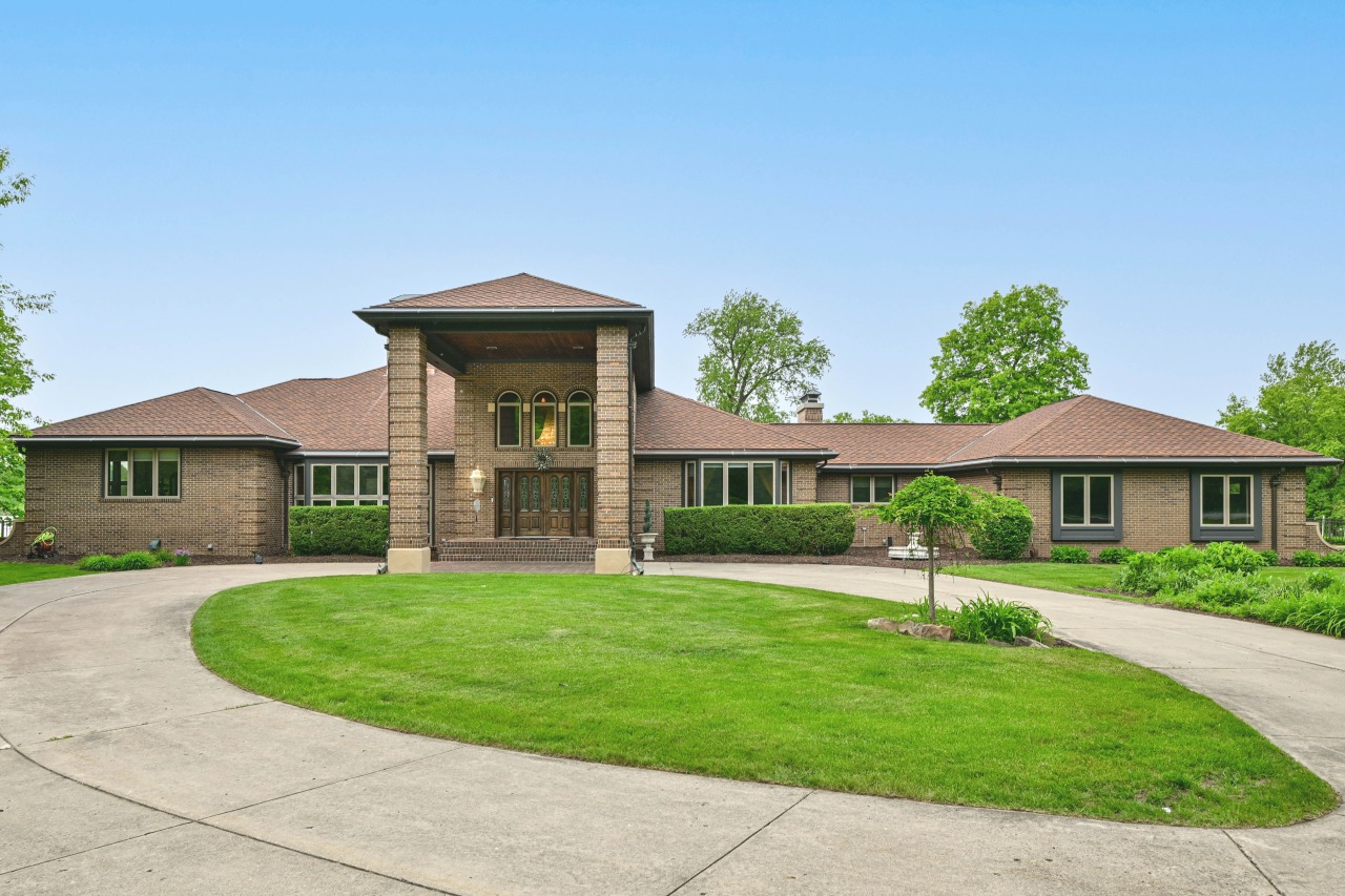 Wisconsin Lake Home for sale (MLS#: 1925001) at S82W15980  Bass Bay Ln, in Muskego, Wisconsin. (43 of 43)