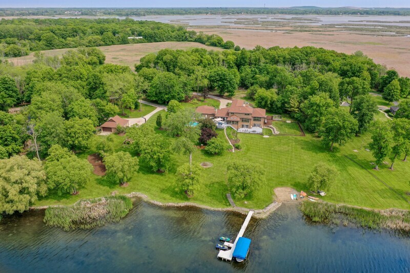 Wisconsin Lake Home for sale (MLS#: 1925001) at S82W15980  Bass Bay Ln, in Muskego, Wisconsin. (6 of 43)
