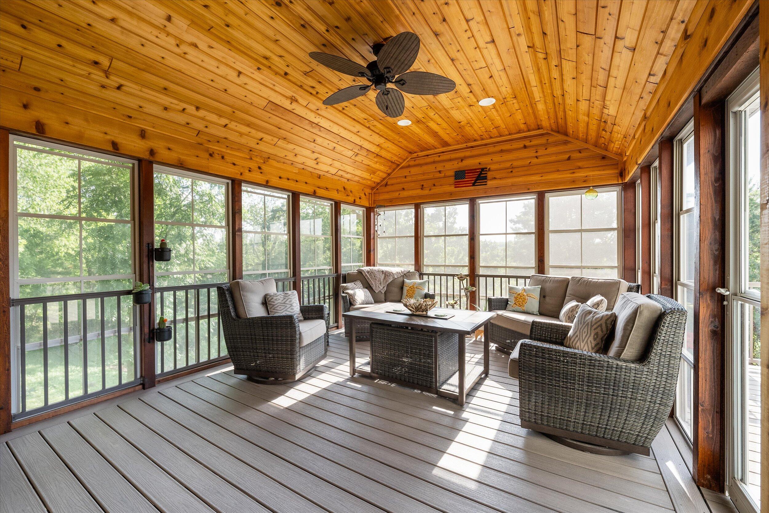 Wisconsin Lake Home for sale (MLS#: 1925018) at N5027  Sinissippi Point Rd, in Hubbard, Wisconsin. (15 of 76)