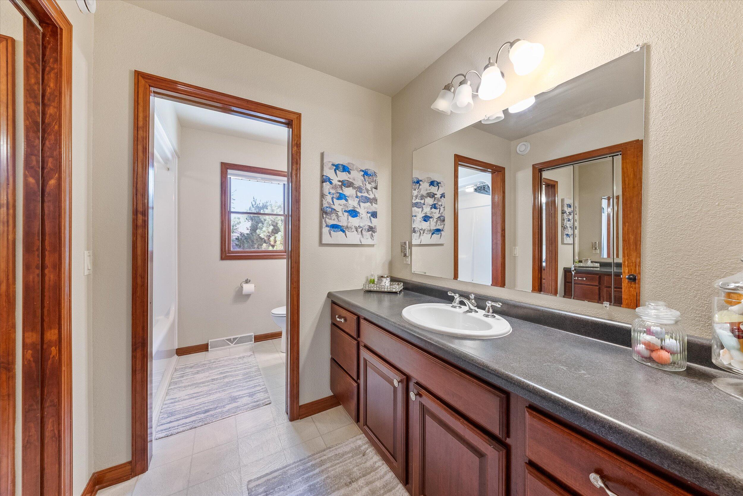 Wisconsin Lake Home for sale (MLS#: 1925018) at N5027  Sinissippi Point Rd, in Hubbard, Wisconsin. (27 of 76)