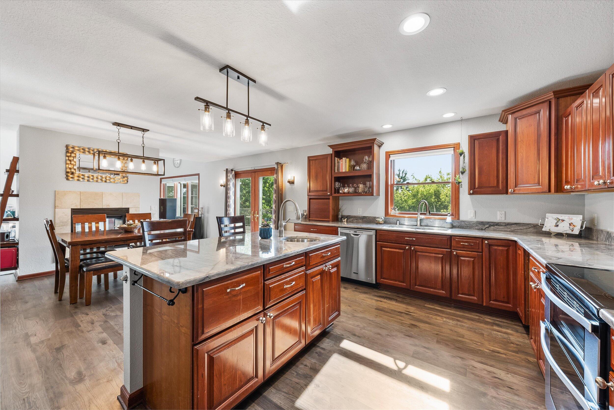 Wisconsin Lake Home for sale (MLS#: 1925018) at N5027  Sinissippi Point Rd, in Hubbard, Wisconsin. (7 of 76)