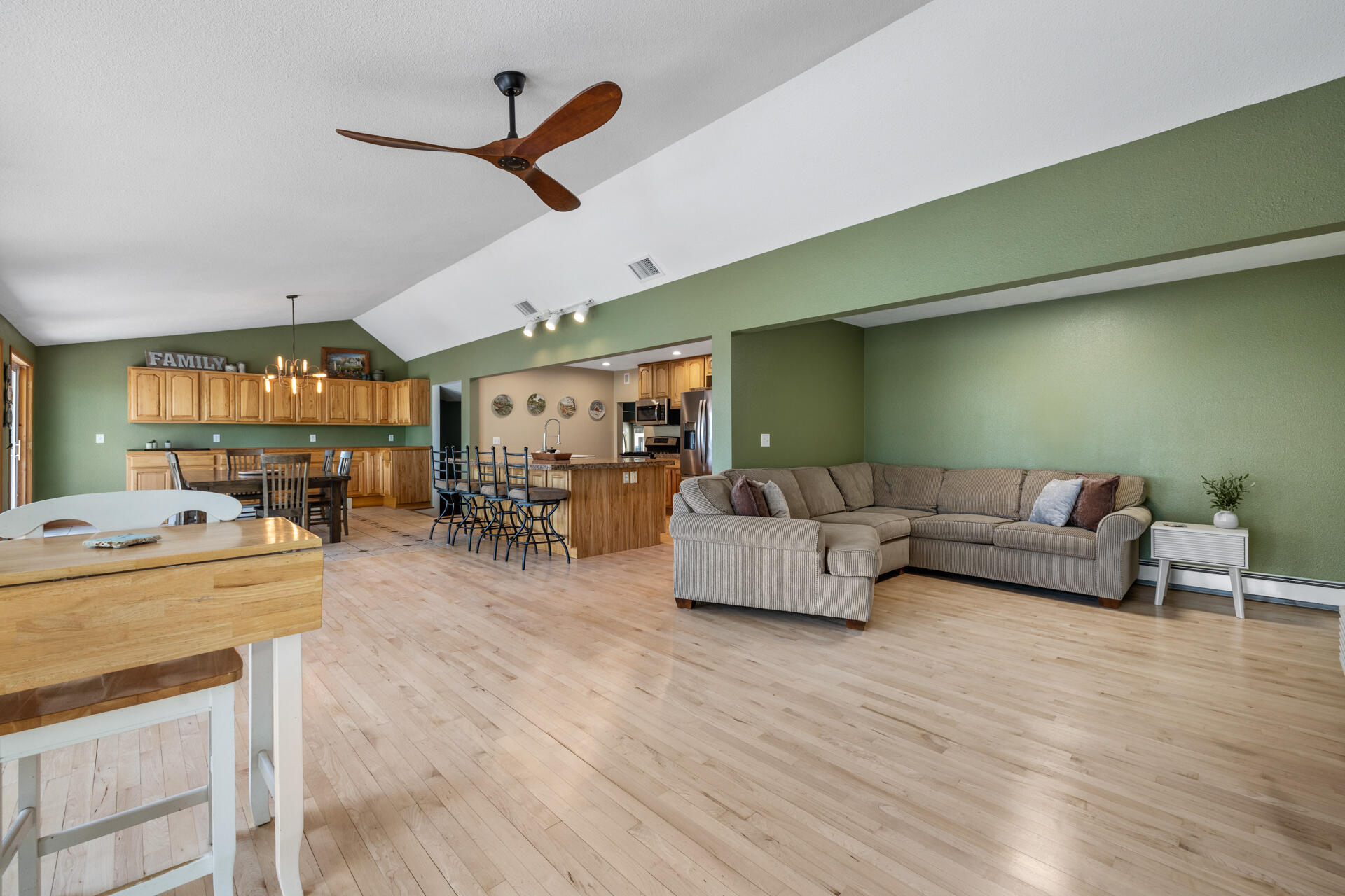Wisconsin Lake Home for sale (MLS#: 1925208) at W1225  Floral Park Ln, in Osceola, Wisconsin. (31 of 54)