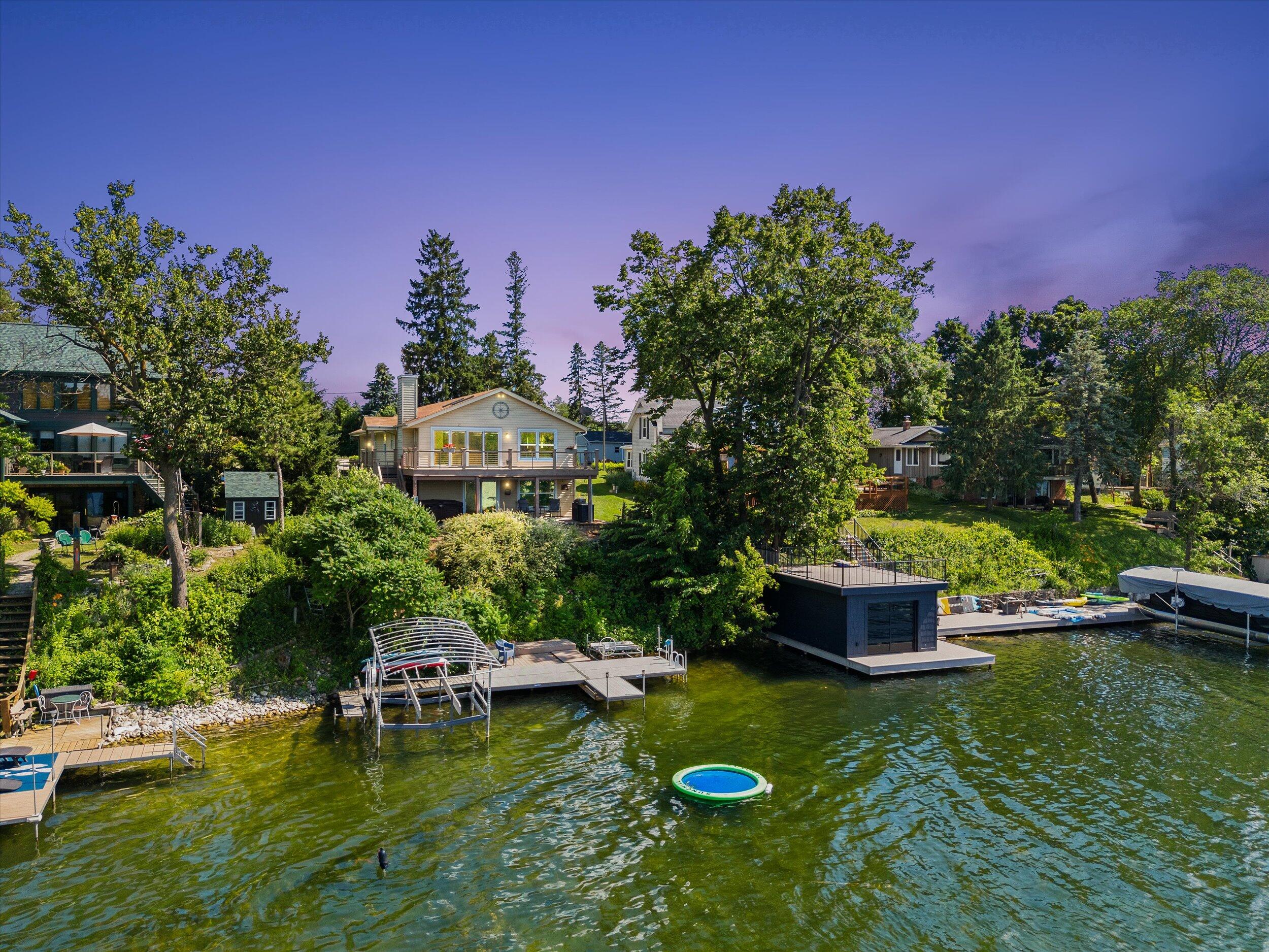 Wisconsin Lake Home for sale (MLS#: 1925300) at 105 E Lake Ln, in Richfield, Wisconsin. (2 of 54)