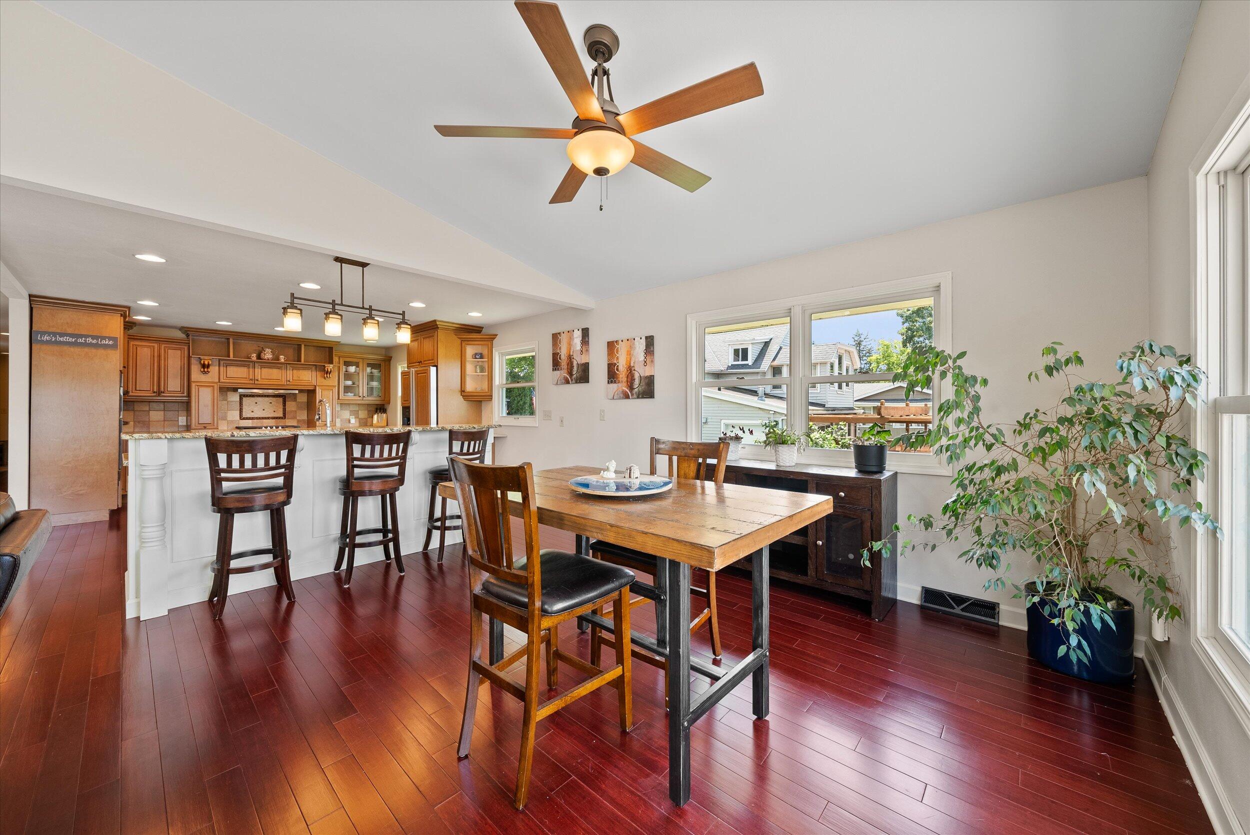 Wisconsin Lake Home for sale (MLS#: 1925300) at 105 E Lake Ln, in Richfield, Wisconsin. (14 of 54)