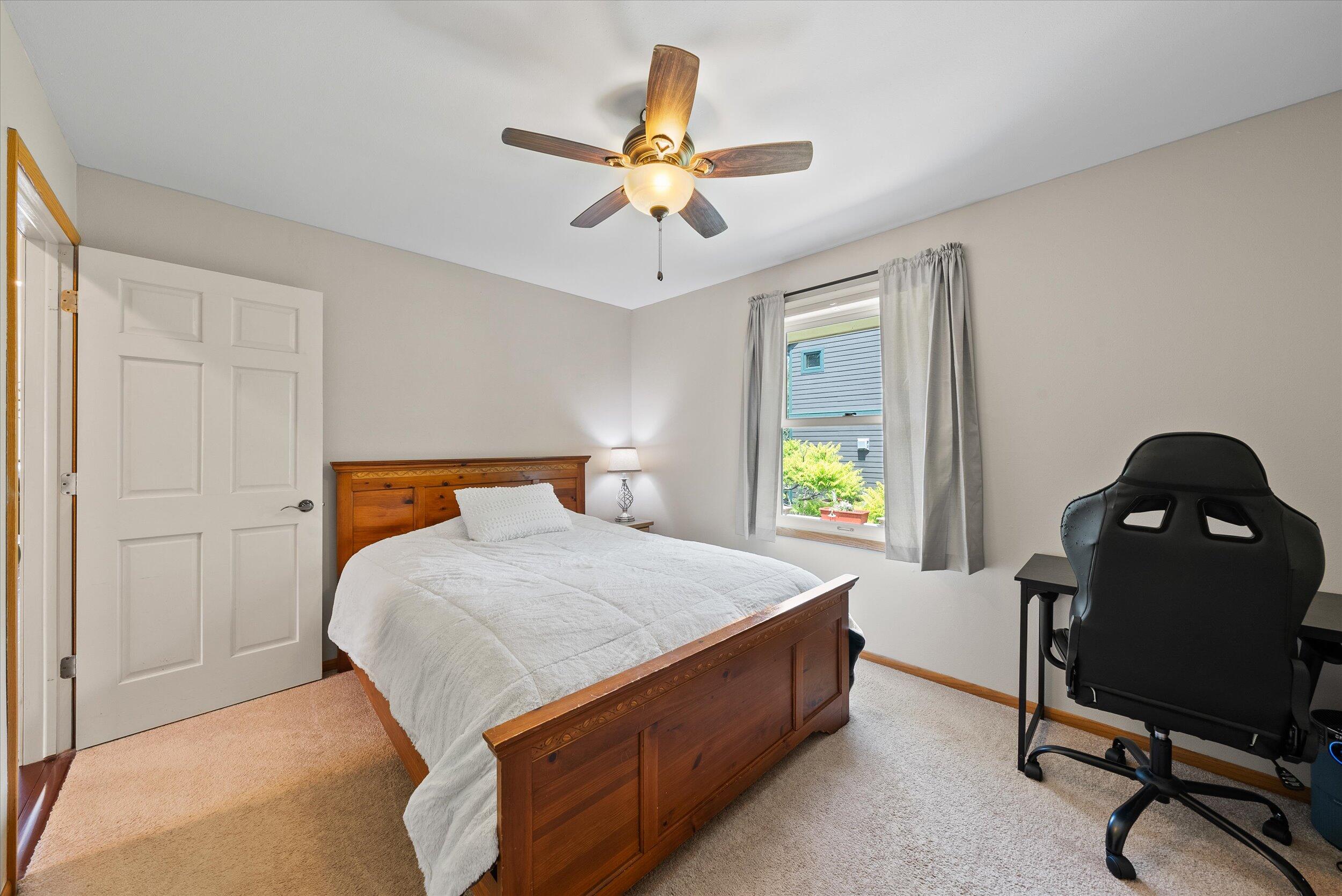 Wisconsin Lake Home for sale (MLS#: 1925300) at 105 E Lake Ln, in Richfield, Wisconsin. (28 of 54)