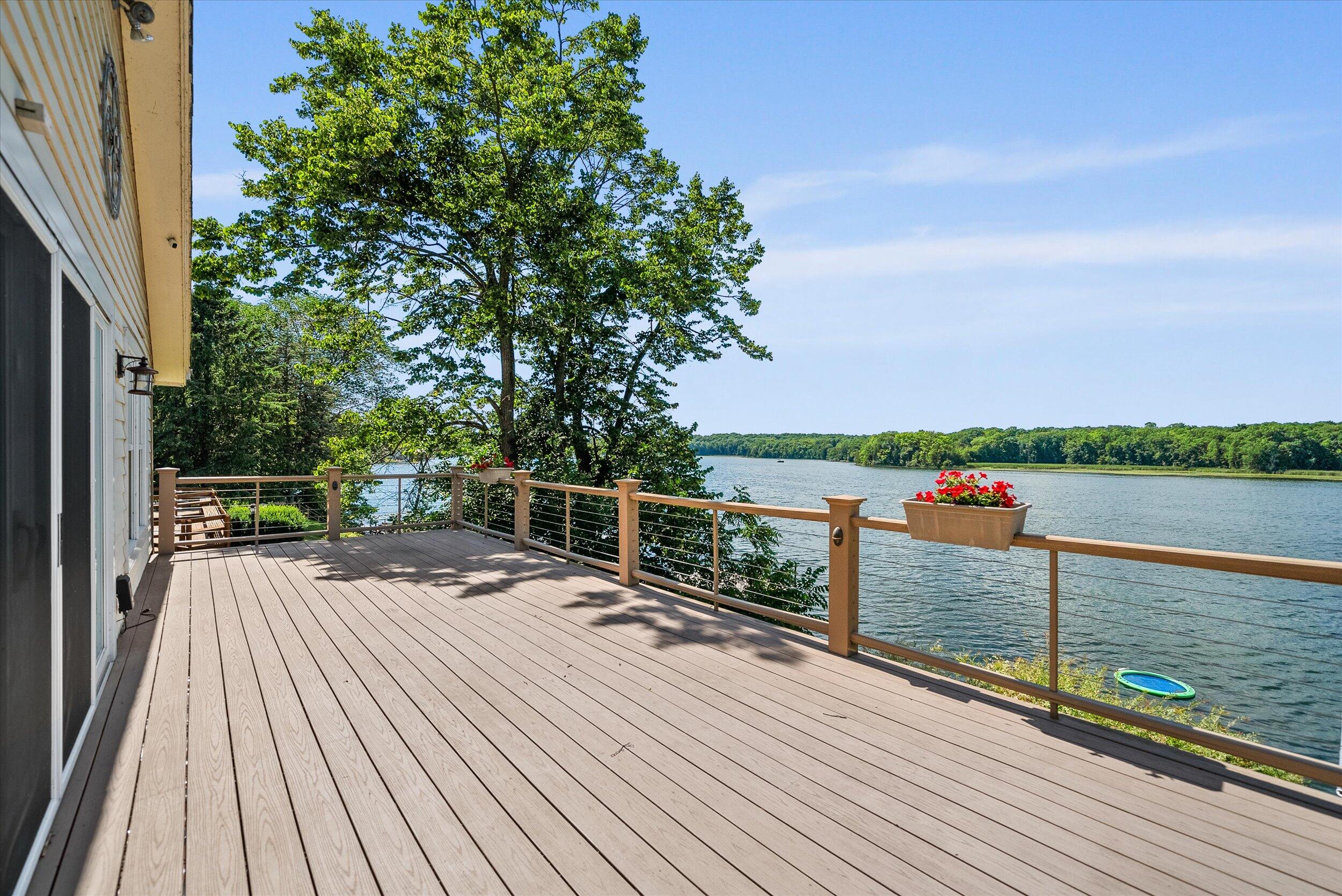 Wisconsin Lake Home for sale (MLS#: 1925300) at 105 E Lake Ln, in Richfield, Wisconsin. (43 of 54)