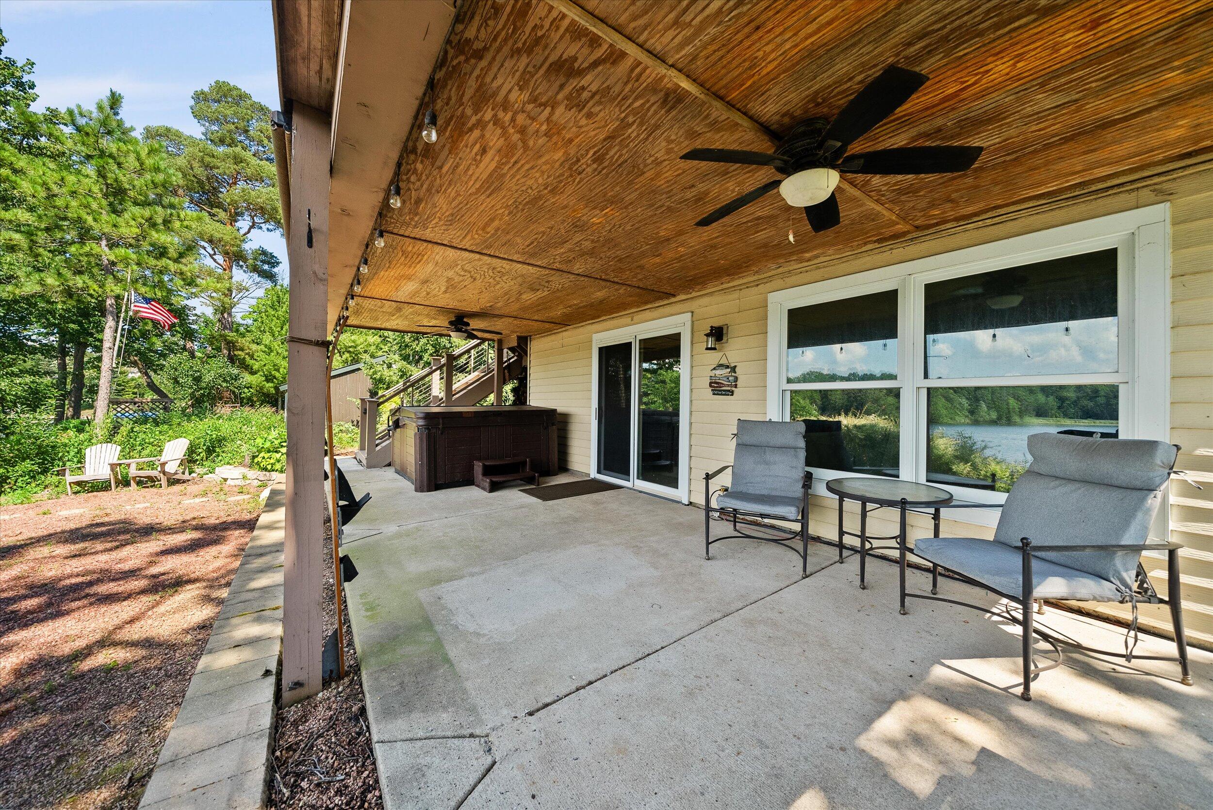 Wisconsin Lake Home for sale (MLS#: 1925300) at 105 E Lake Ln, in Richfield, Wisconsin. (46 of 54)