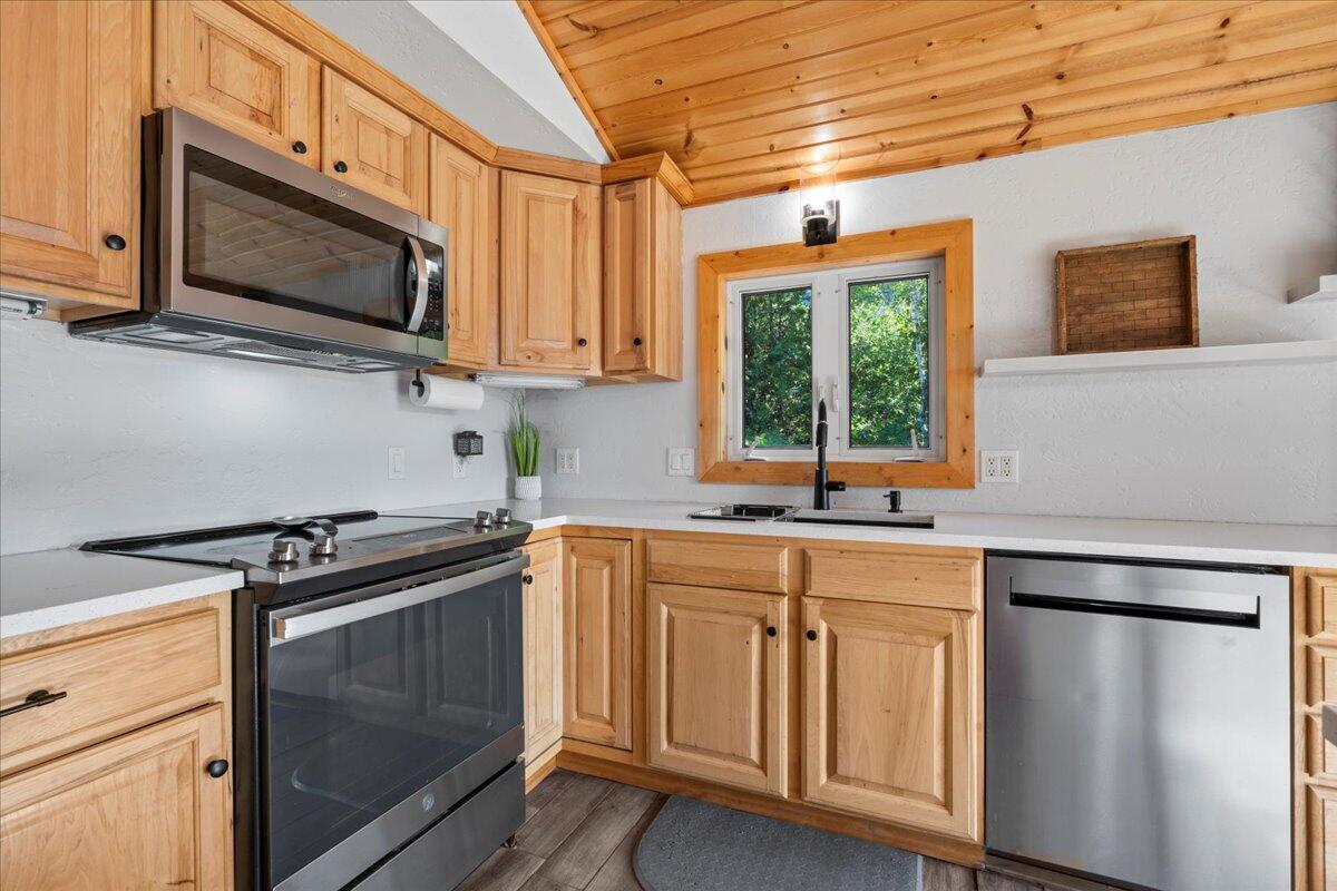Wisconsin Lake Home for sale (MLS#: 1925373) at 11421  Sy Lake Ln, in Schleswig, Wisconsin. (11 of 50)