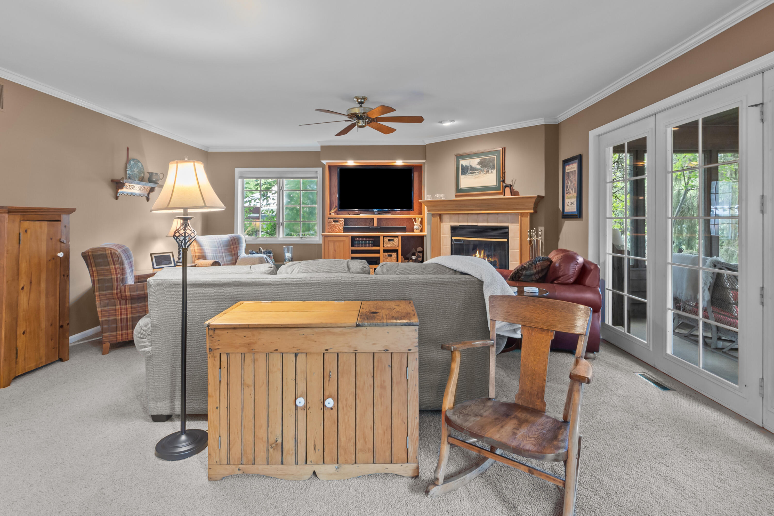 Wisconsin Lake Home for sale (MLS#: 1925492) at 1554  Orchard Ln, in Lake Geneva, Wisconsin. (15 of 35)