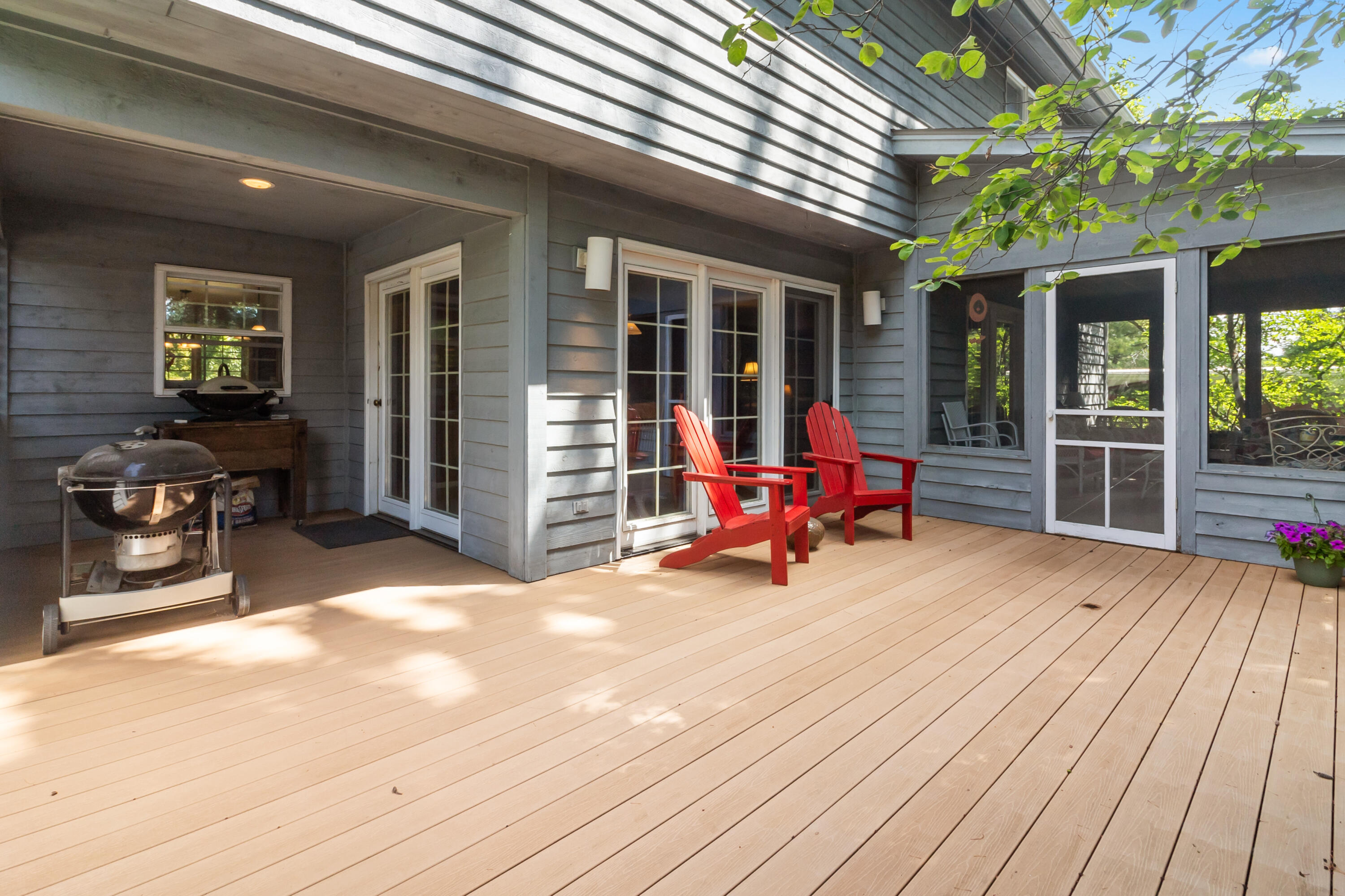 Wisconsin Lake Home for sale (MLS#: 1925492) at 1554  Orchard Ln, in Lake Geneva, Wisconsin. (21 of 35)