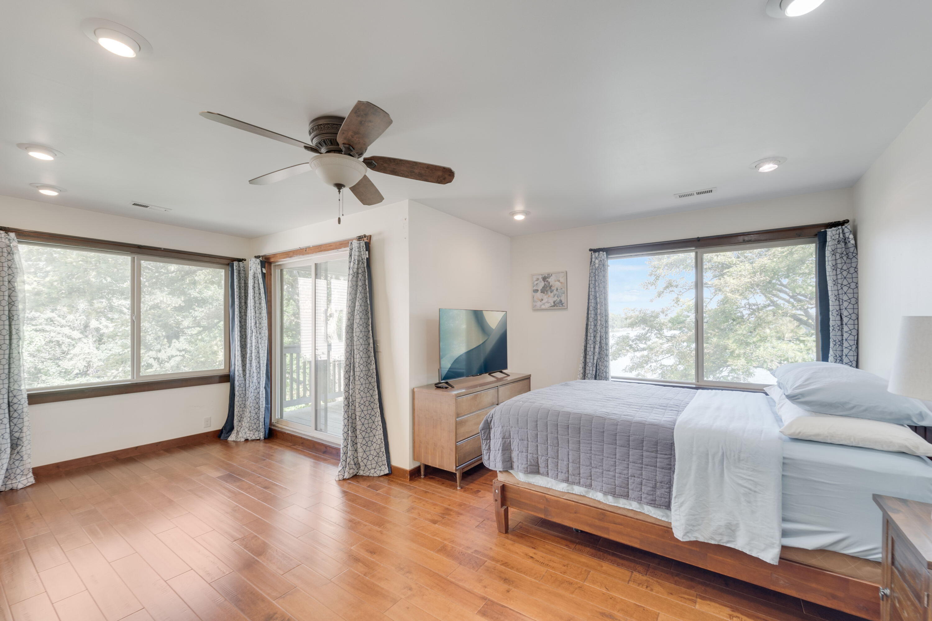 Wisconsin Lake Home for sale (MLS#: 1925496) at 31014  Weiler Rd, in Burlington, Wisconsin. (12 of 34)