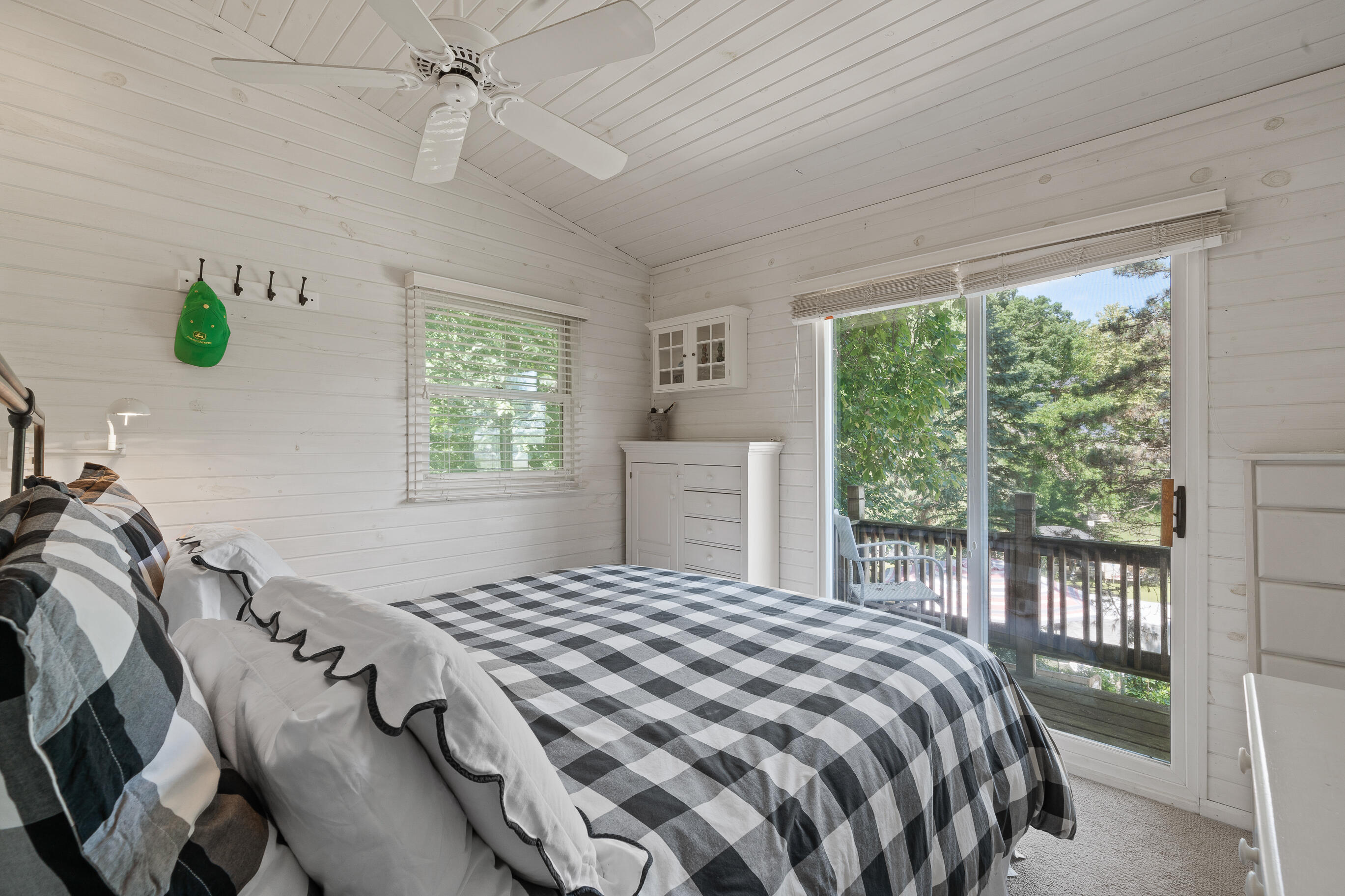 Wisconsin Lake Home for sale (MLS#: 1925602) at W5680  Ridge Rd, in La Grange, Wisconsin. (11 of 56)