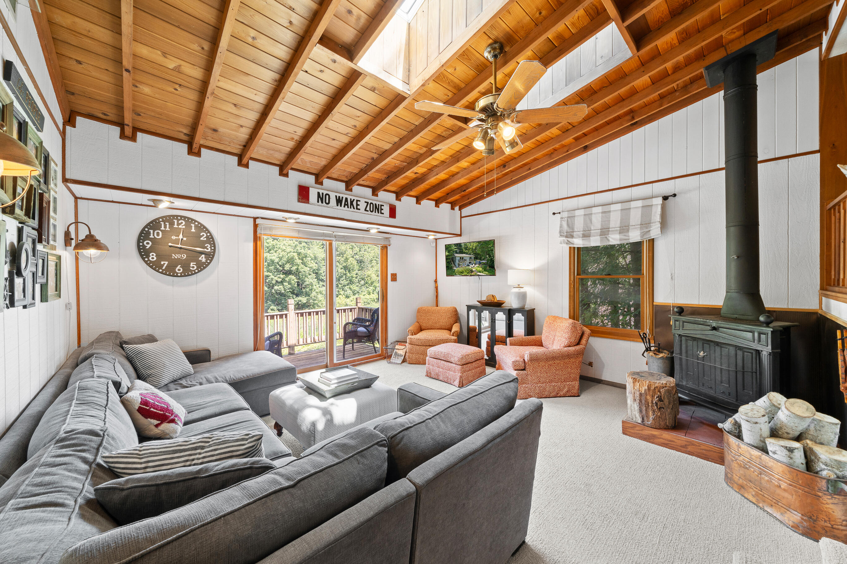 Wisconsin Lake Home for sale (MLS#: 1925602) at W5680  Ridge Rd, in La Grange, Wisconsin. (3 of 56)