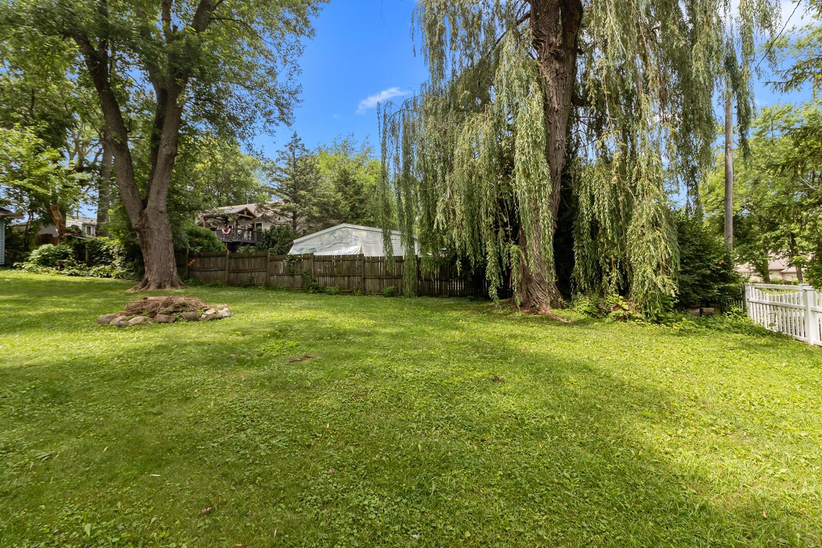 Wisconsin Lake Home for sale (MLS#: 1925785) at 4117  Chestnut Ave, in Delavan, Wisconsin. (34 of 37)