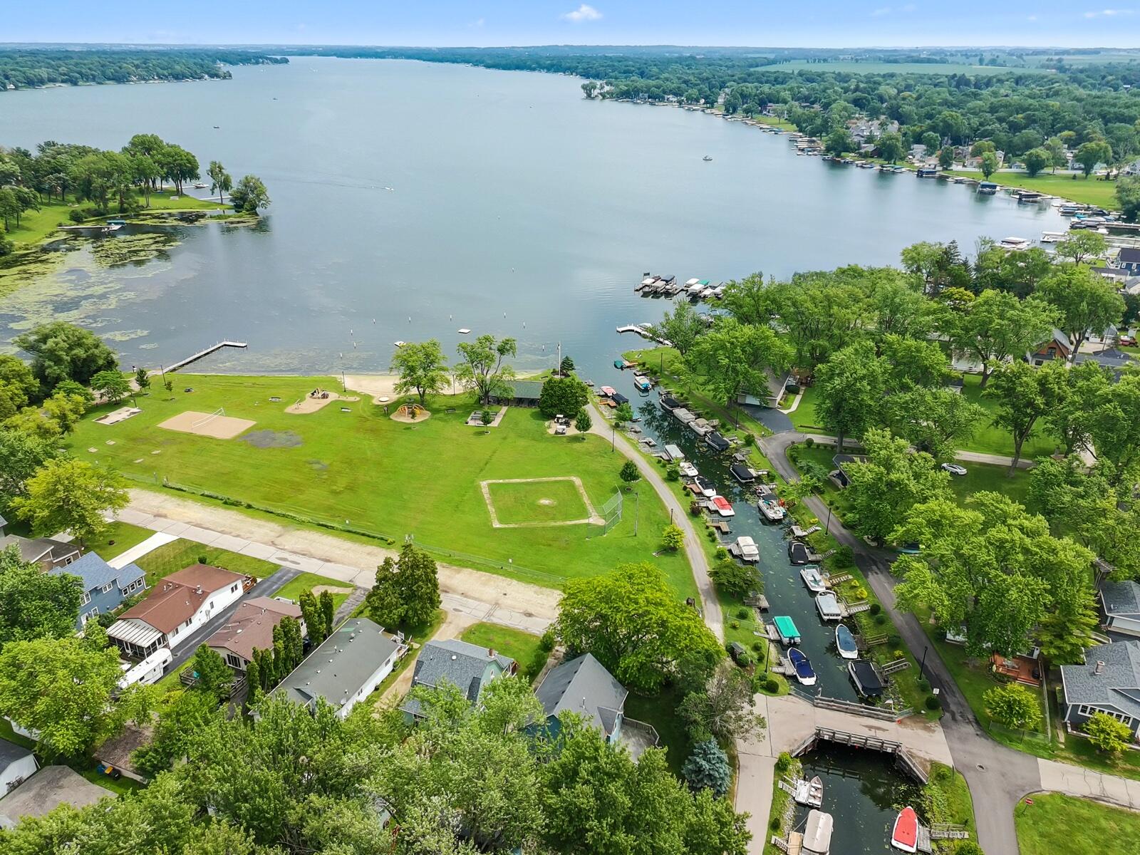 Wisconsin Lake Home for sale (MLS#: 1925785) at 4117  Chestnut Ave, in Delavan, Wisconsin. (37 of 37)