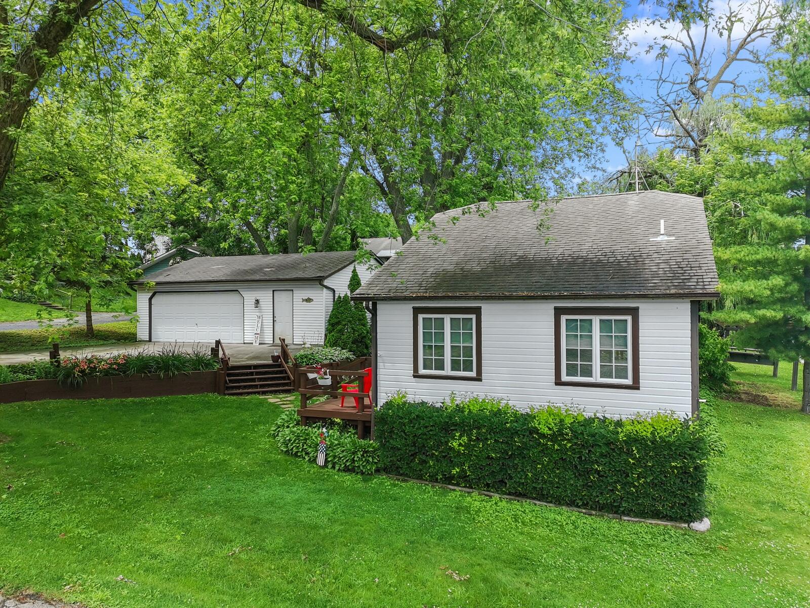 Wisconsin Lake Home for sale (MLS#: 1925785) at 4117  Chestnut Ave, in Delavan, Wisconsin. (7 of 37)