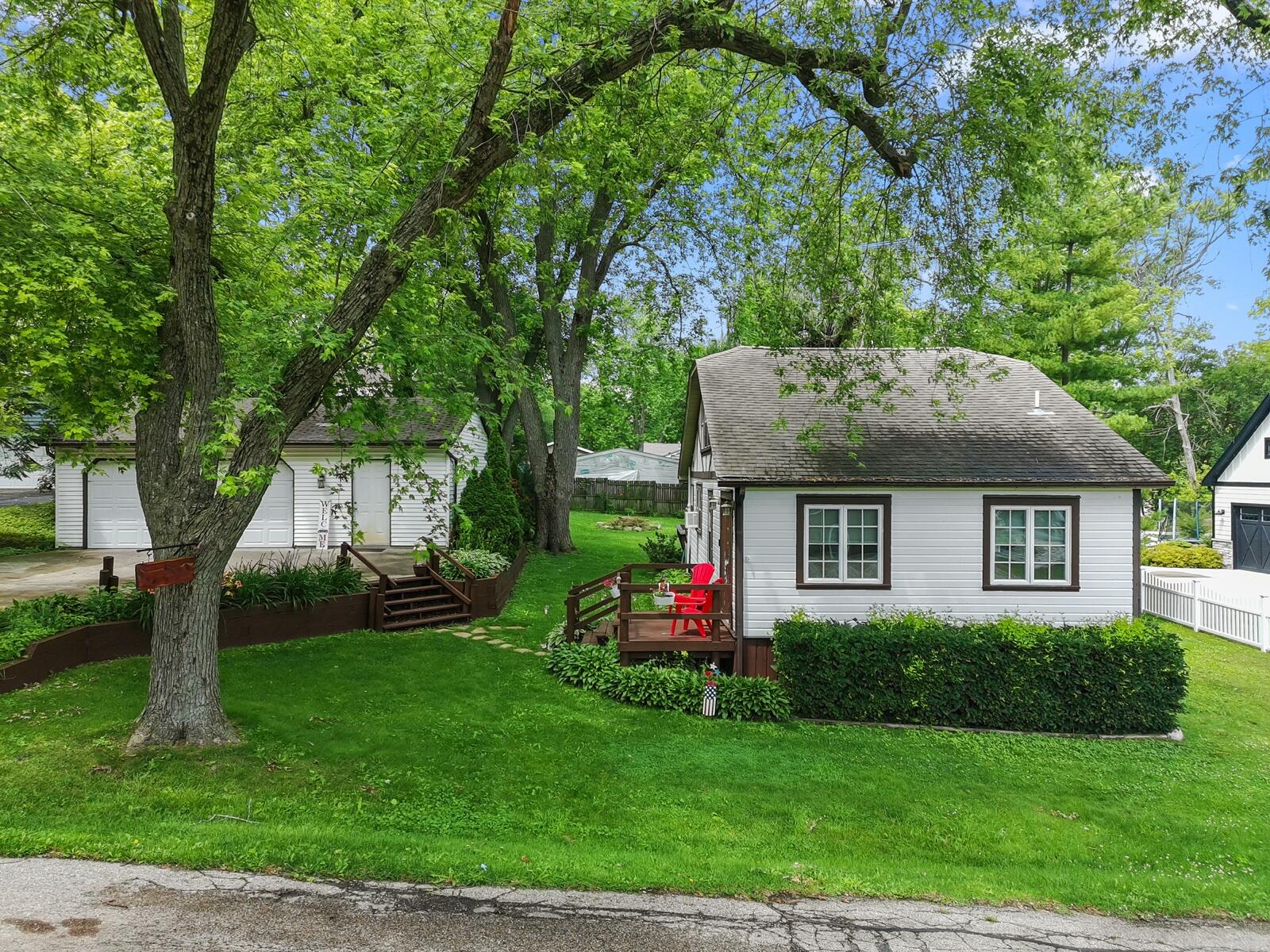 Wisconsin Lake Home for sale (MLS#: 1925785) at 4117  Chestnut Ave, in Delavan, Wisconsin. (8 of 37)