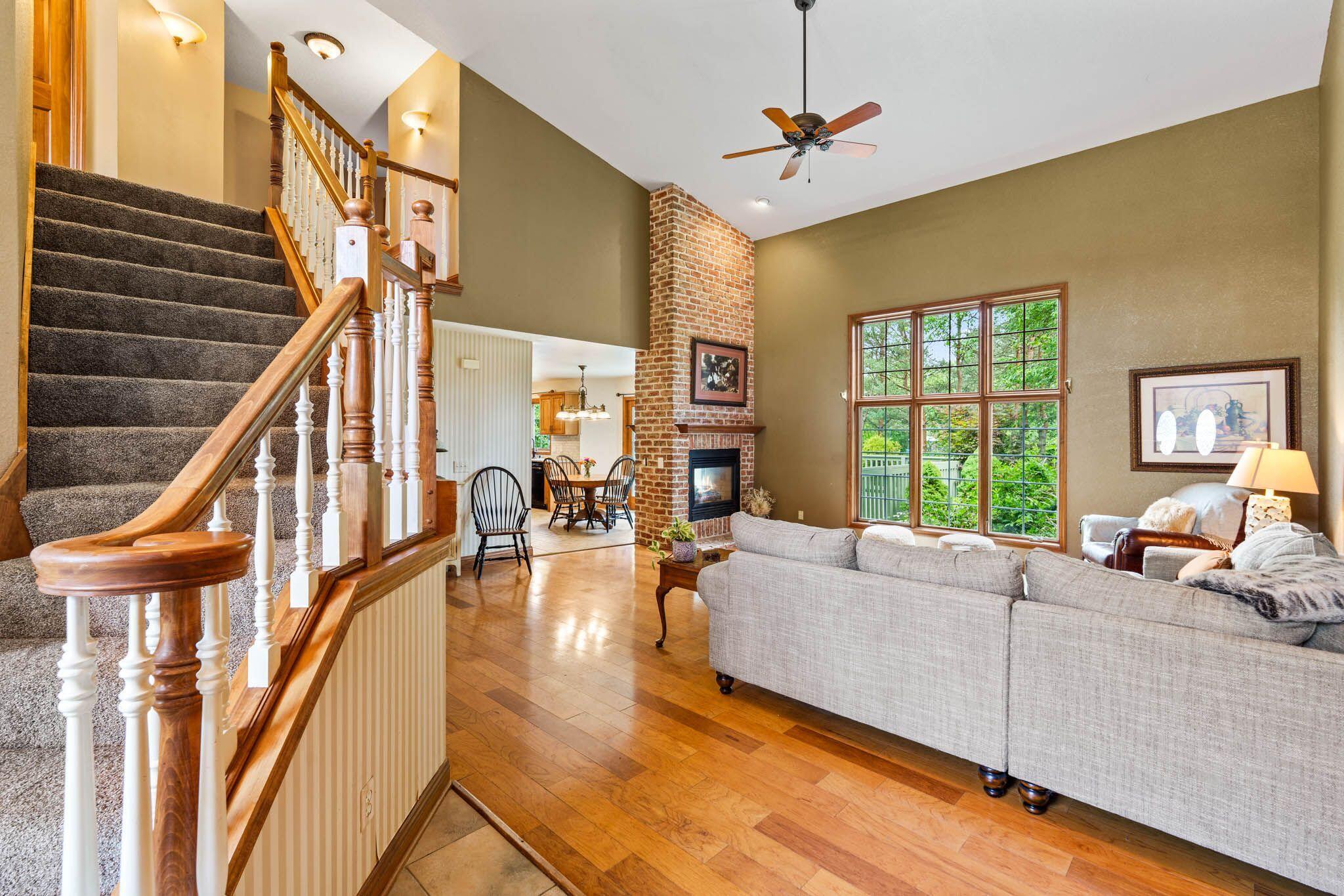 Wisconsin Lake Home for sale (MLS#: 1925786) at 412  Sand Hill Ln, in Dousman, Wisconsin. (15 of 57)