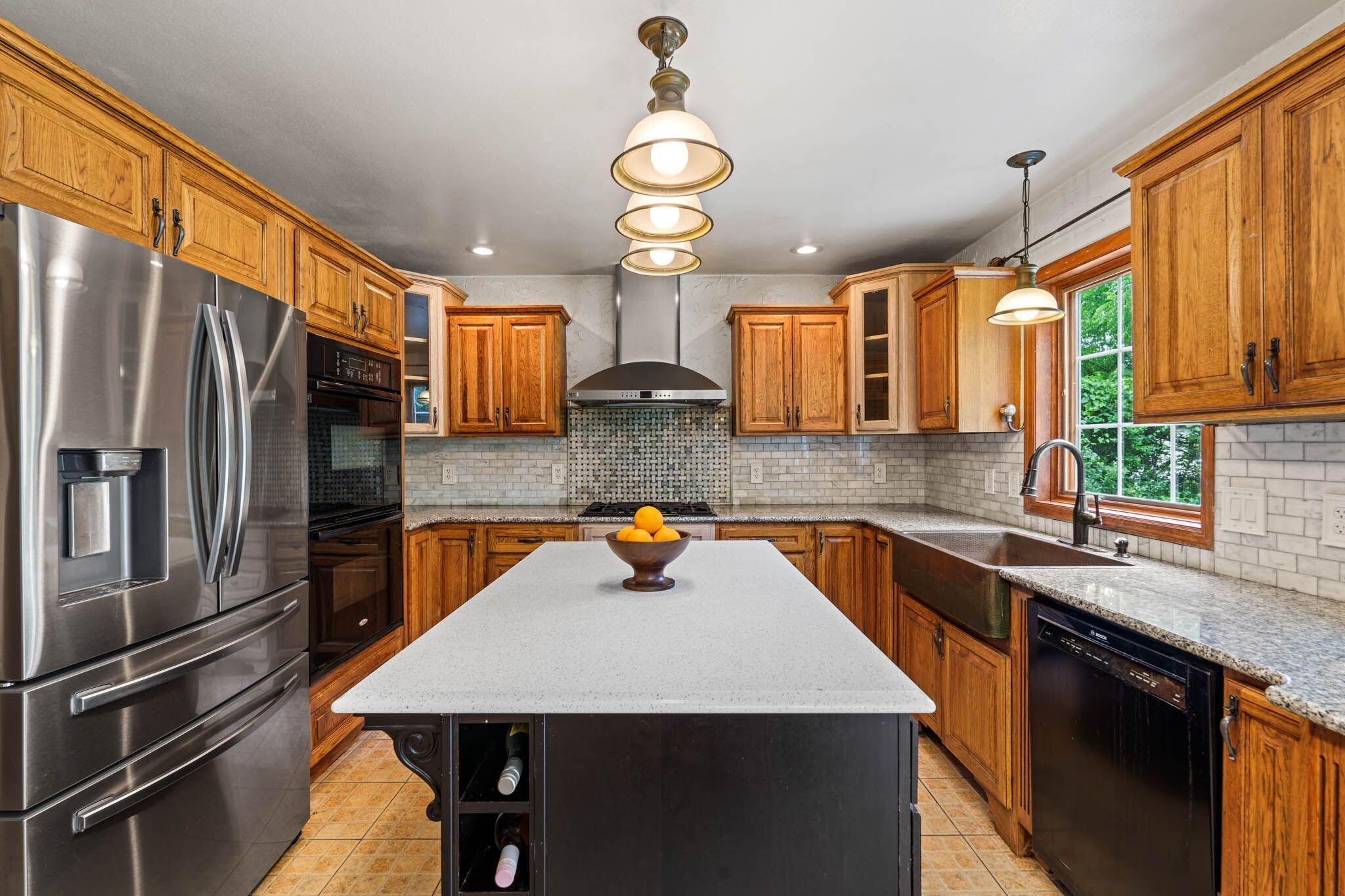 Wisconsin Lake Home for sale (MLS#: 1925786) at 412  Sand Hill Ln, in Dousman, Wisconsin. (20 of 57)