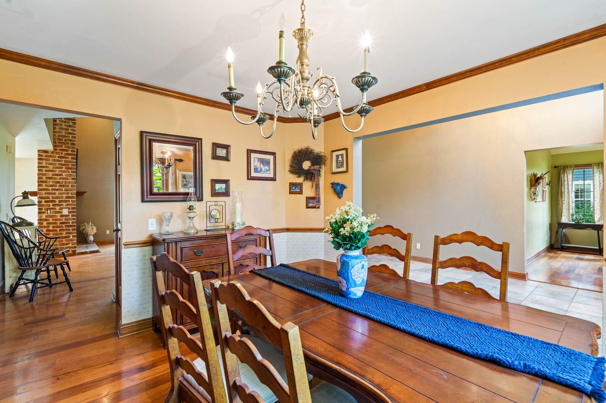 Wisconsin Lake Home for sale (MLS#: 1925786) at 412  Sand Hill Ln, in Dousman, Wisconsin. (28 of 57)