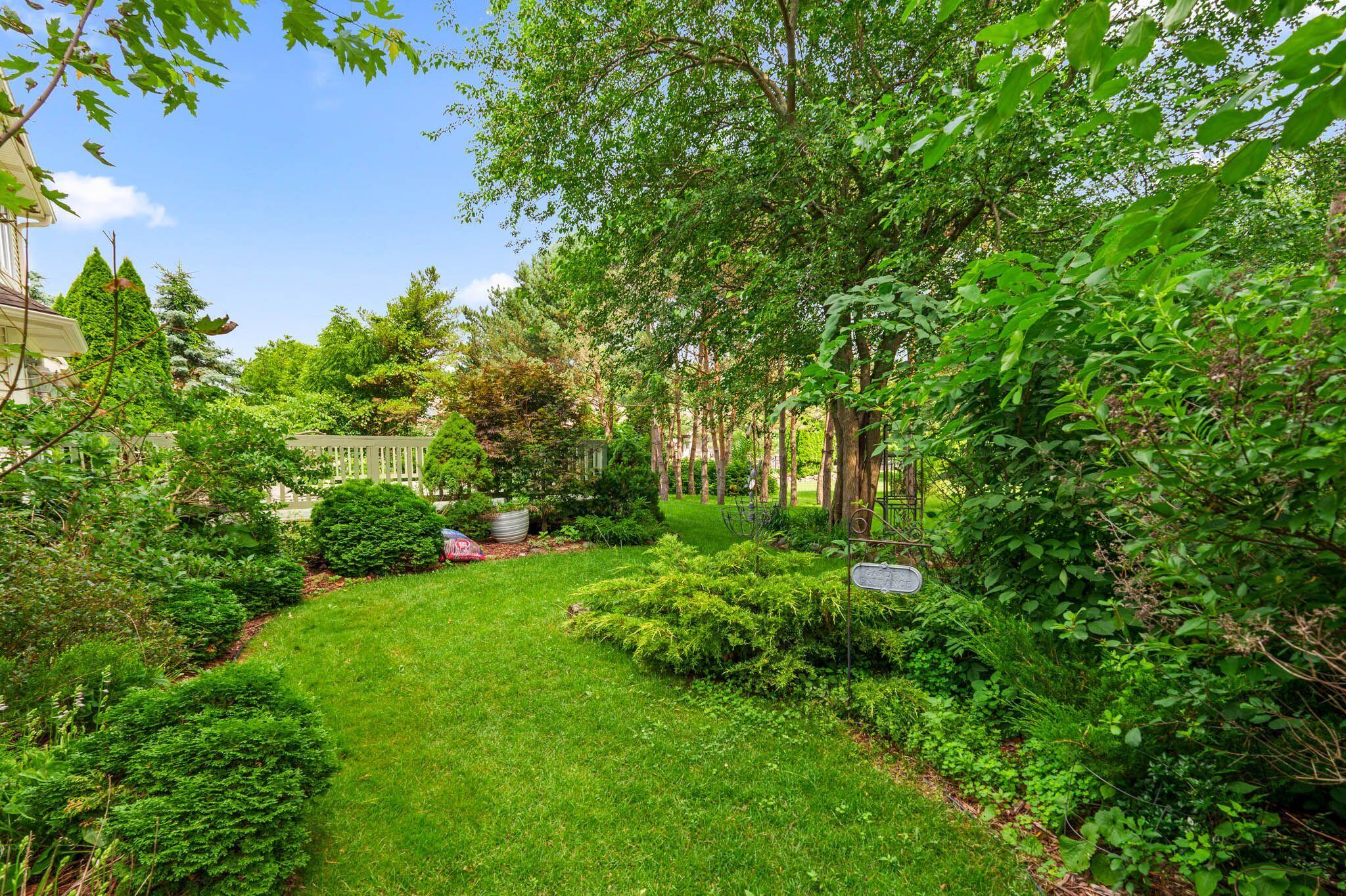 Wisconsin Lake Home for sale (MLS#: 1925786) at 412  Sand Hill Ln, in Dousman, Wisconsin. (49 of 57)