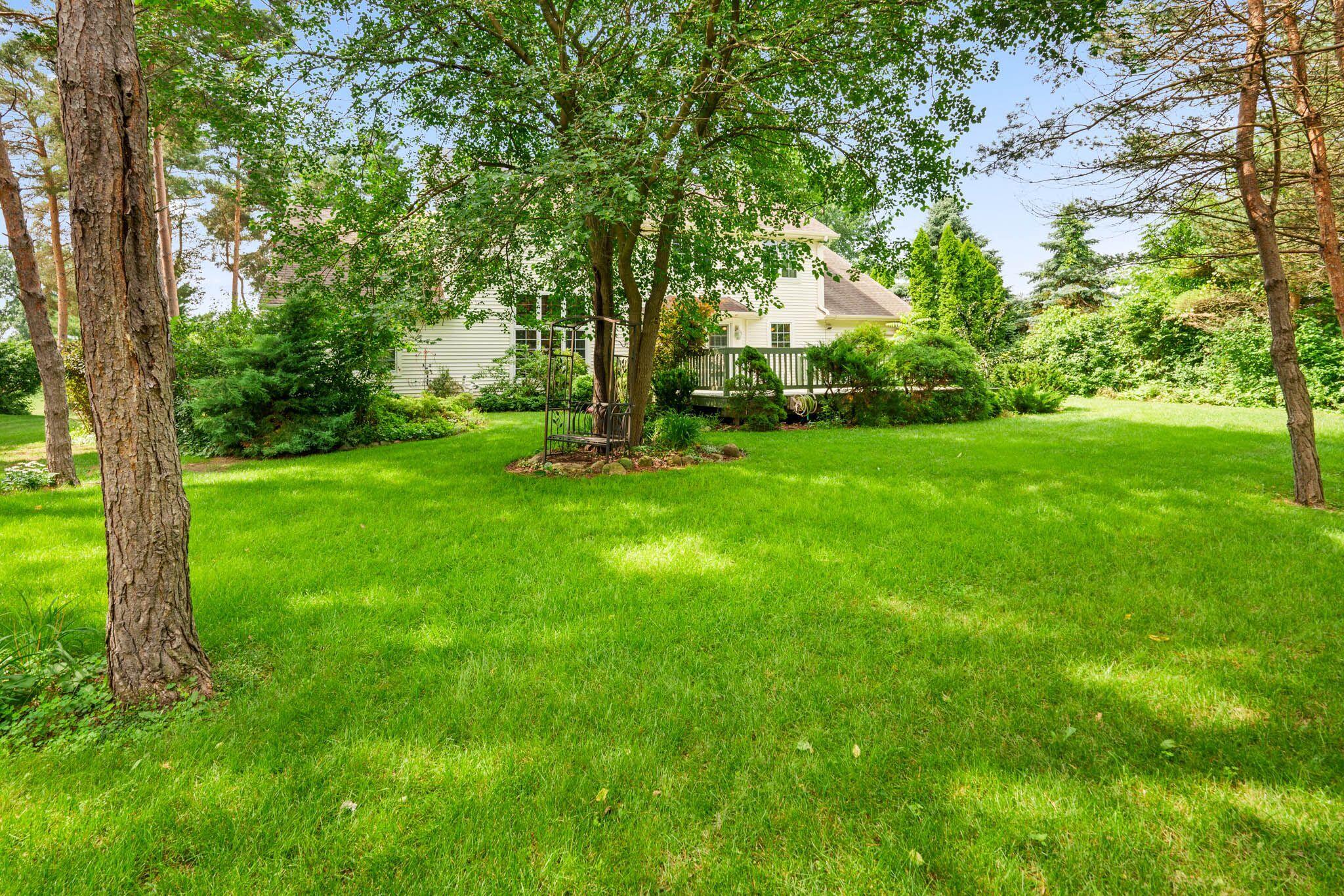 Wisconsin Lake Home for sale (MLS#: 1925786) at 412  Sand Hill Ln, in Dousman, Wisconsin. (50 of 57)